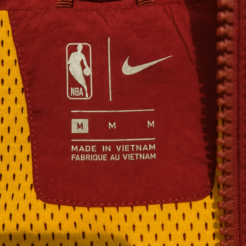Nike x NBA Cleveland Cavaliers Jacket Yellow / Burgundy (M)