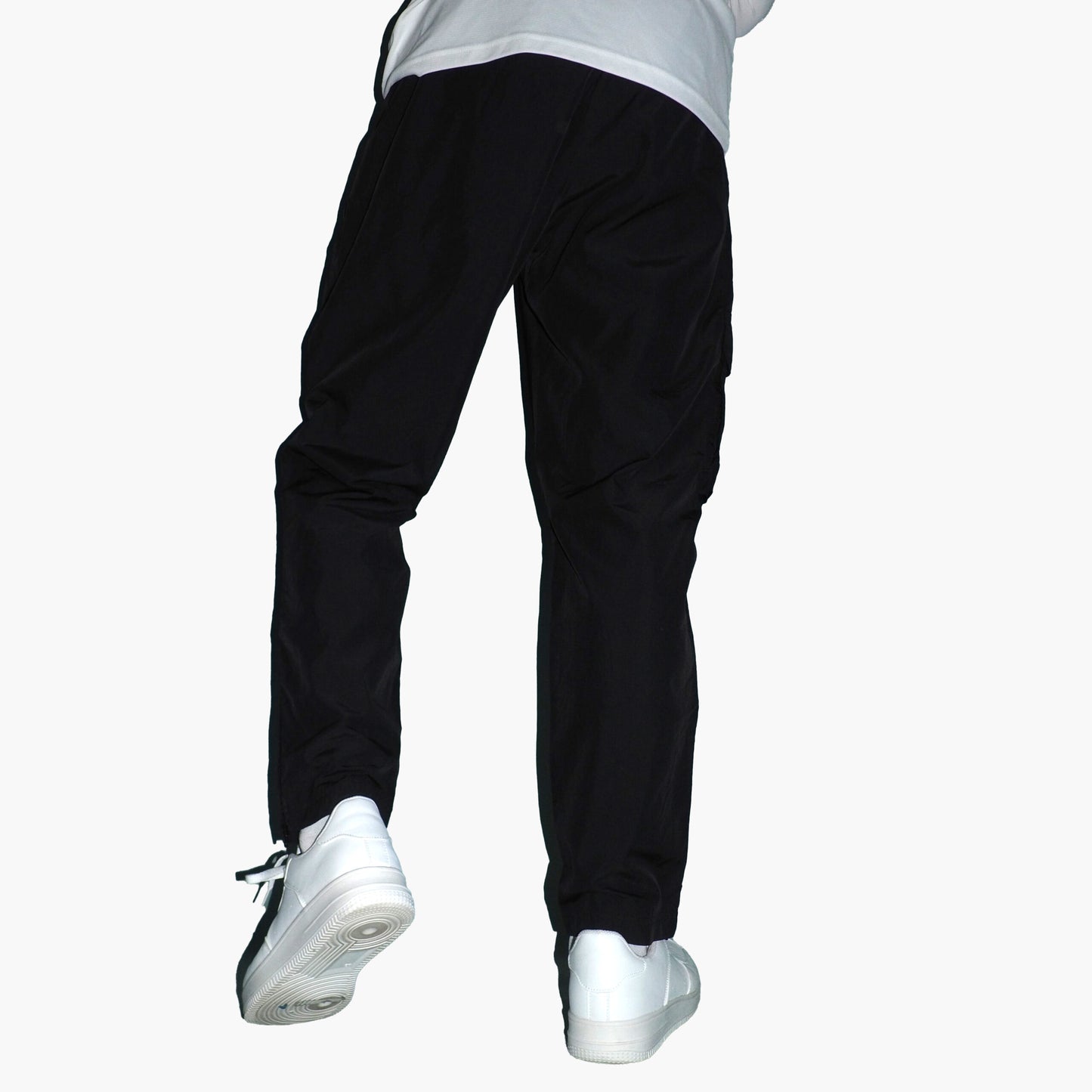 Adidas Nylon Track Pants Gesticktes Logo (XL)