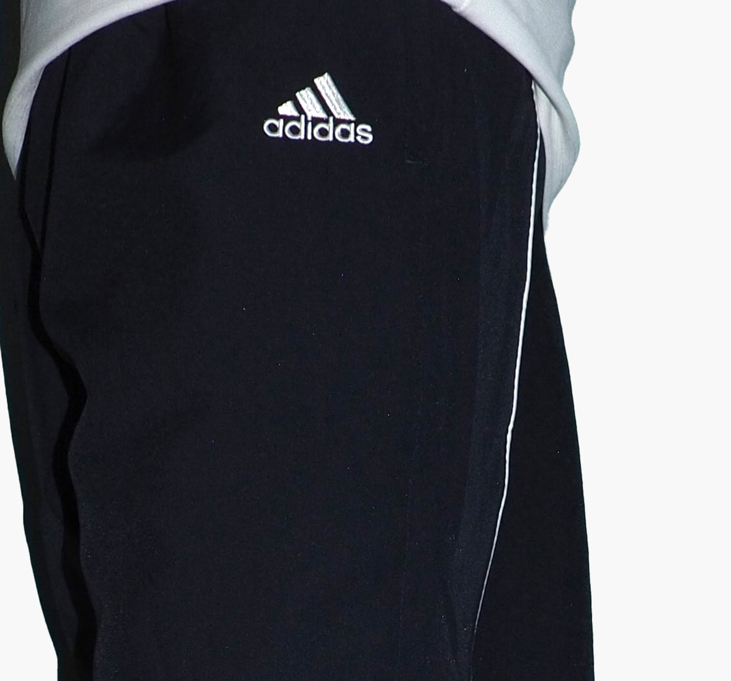 Adidas Nylon Track Pants Gesticktes Logo (XL)