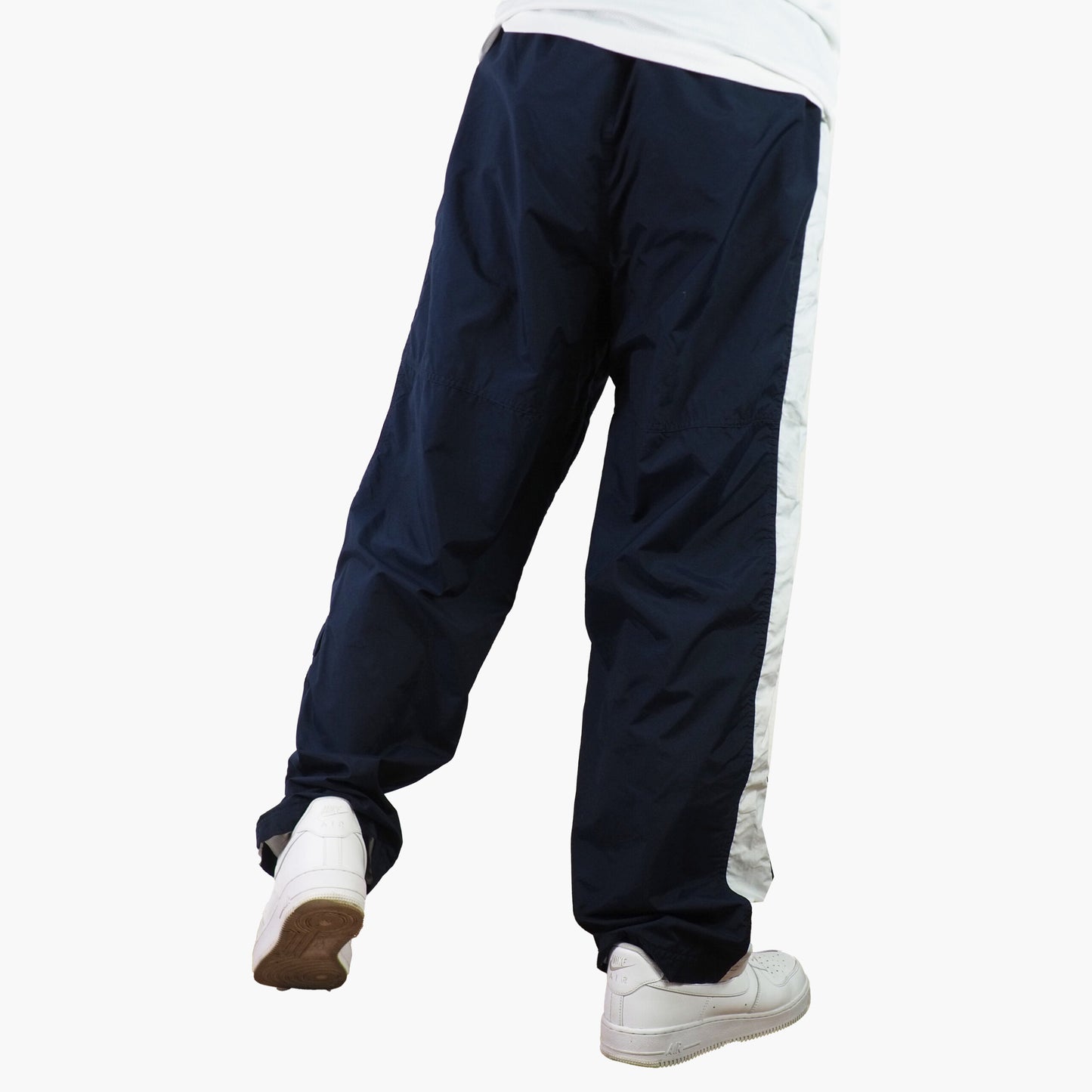 Nike Nylon Track Pants Gesticktes Logo (M)