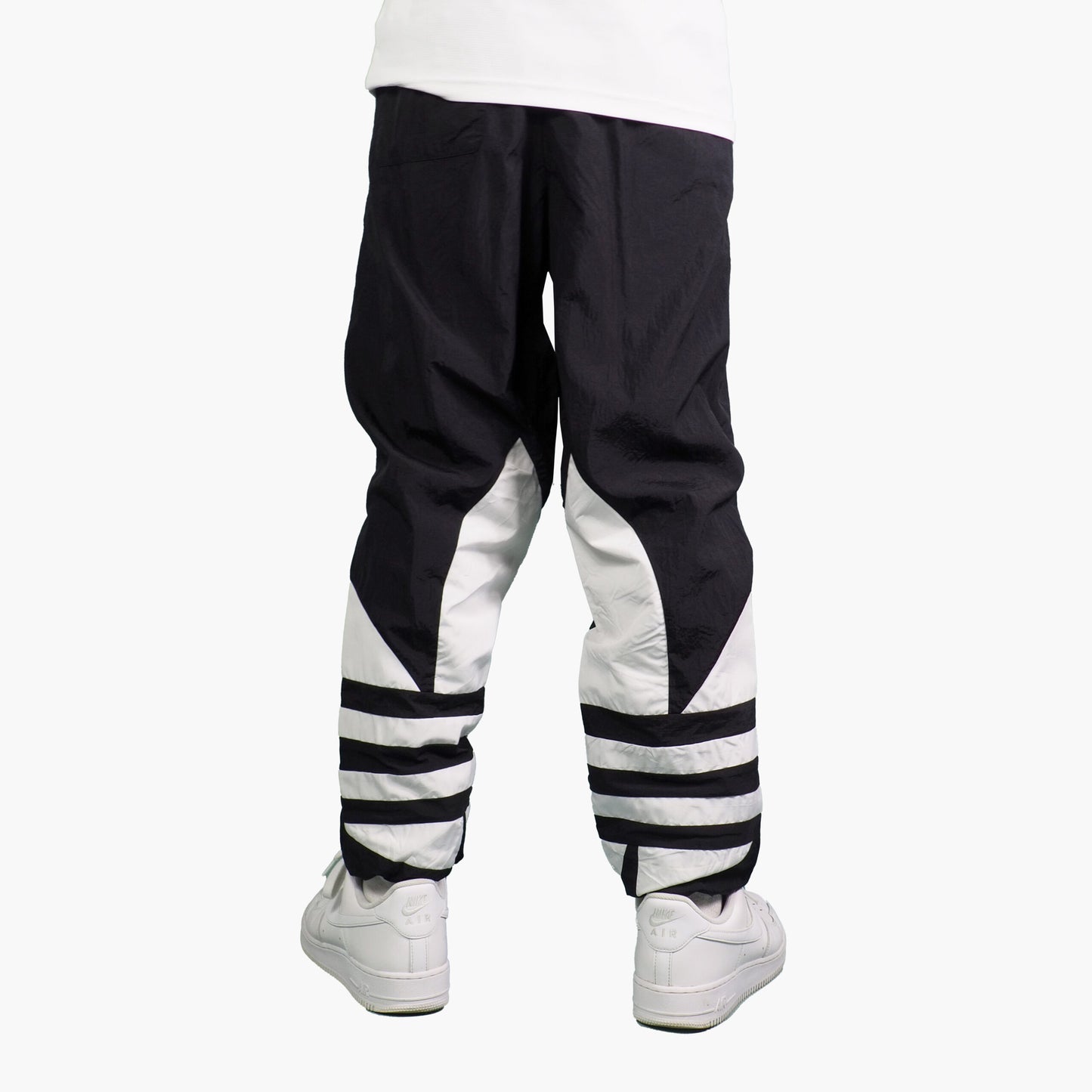 Adidas Nylon Track Pants Gesticktes Logo (S)