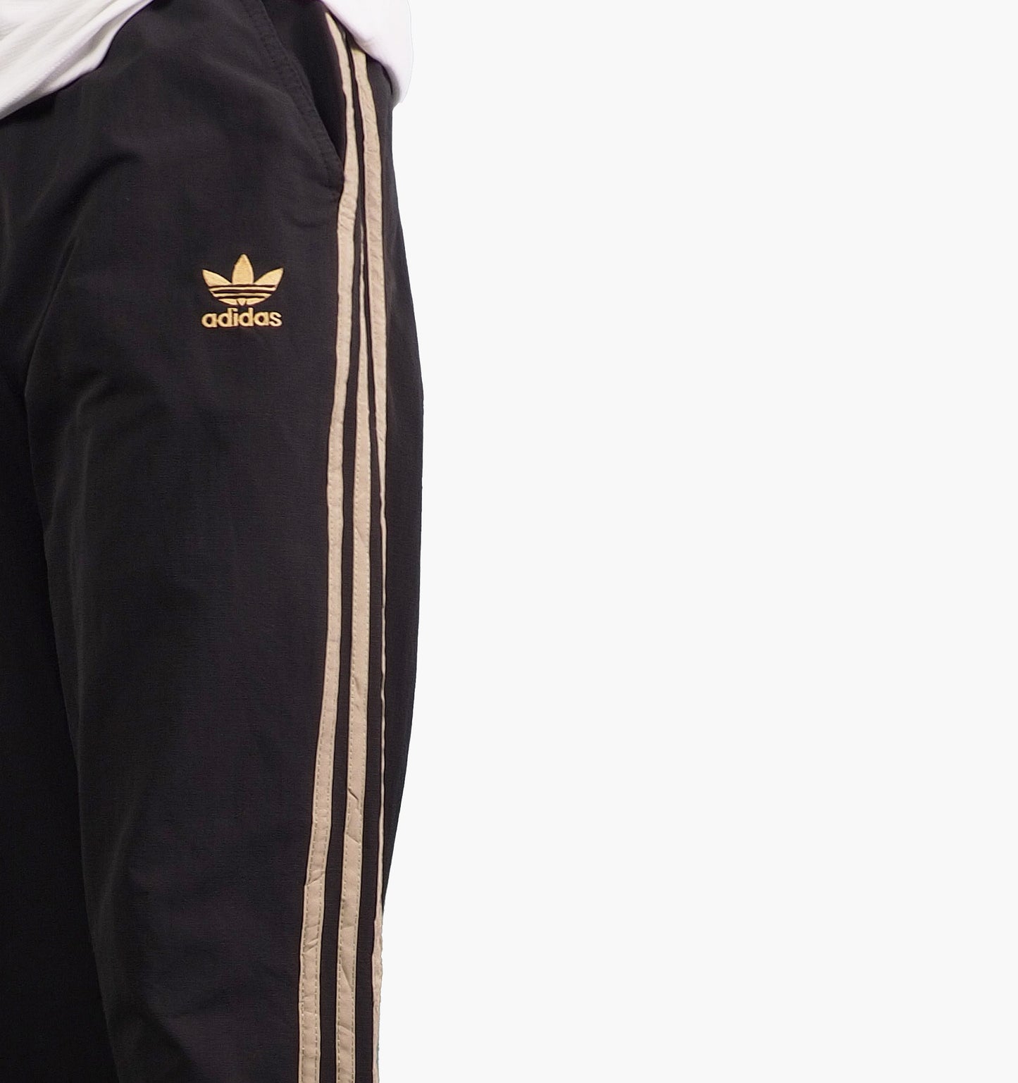 Adidas Nylon Track Pants Gesticktes Logo (S)
