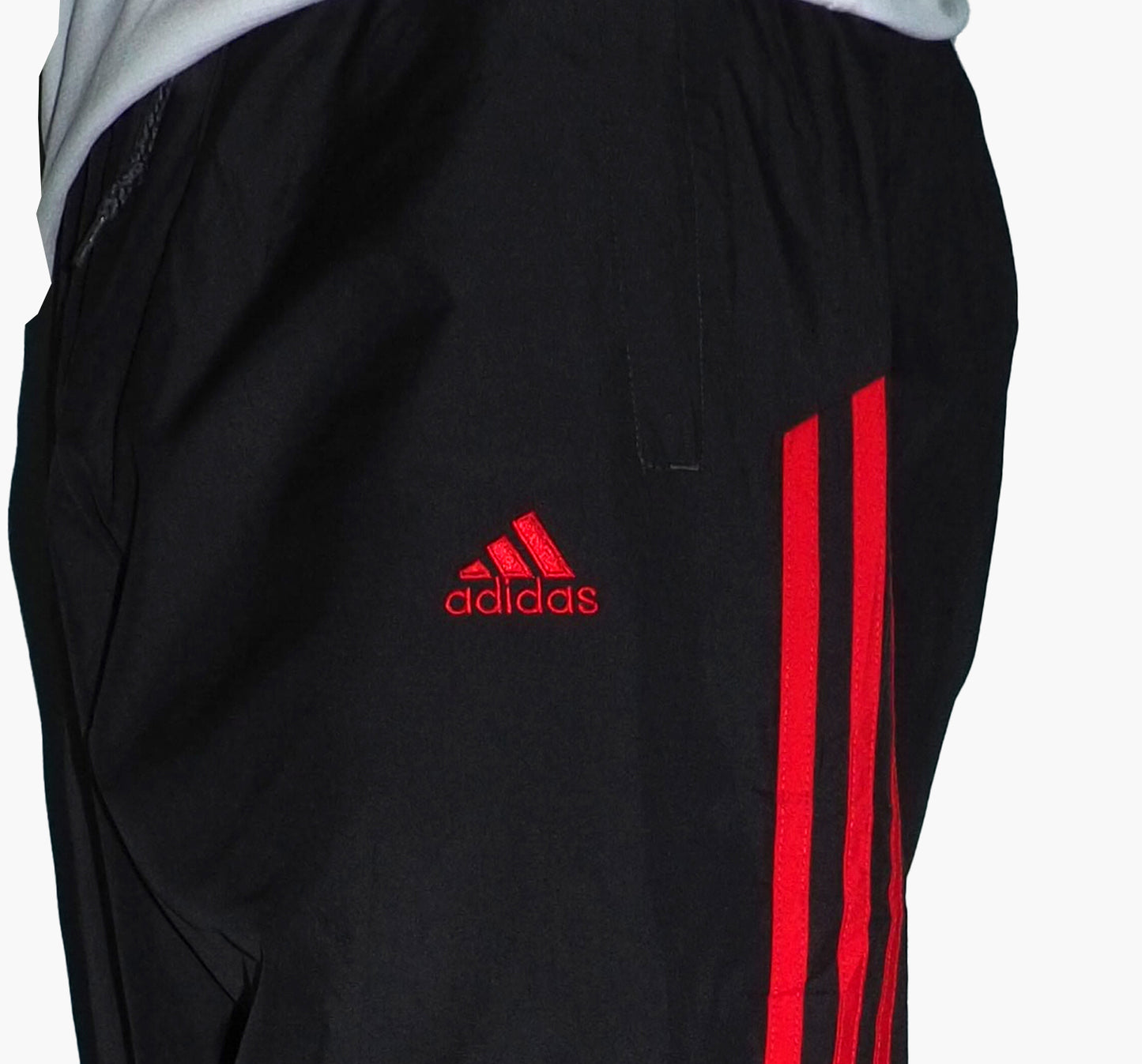Adidas Nylon Track Pants Gesticktes Logo (L)