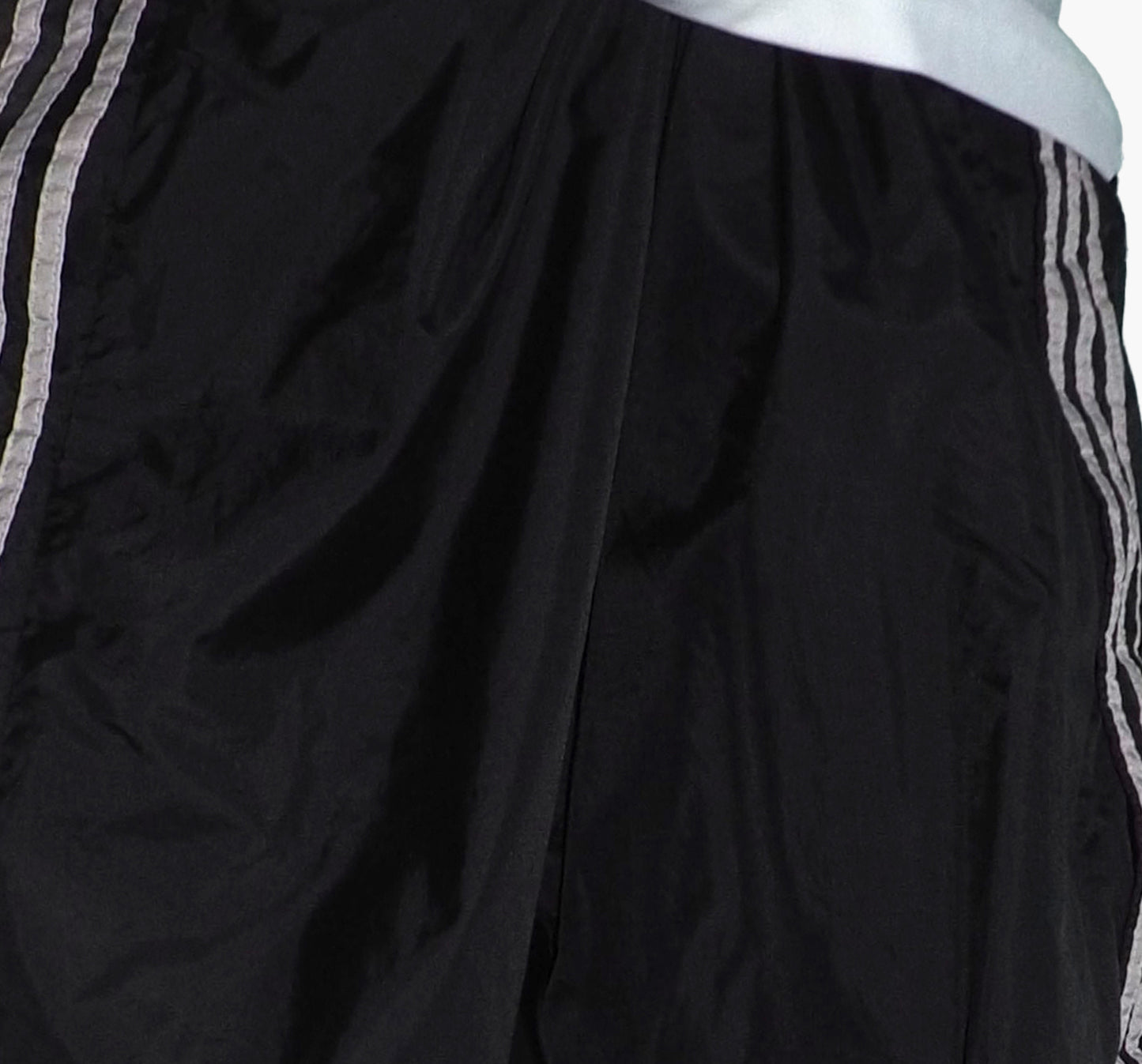 Adidas Nylon Track Pants Gesticktes Logo (M) 54