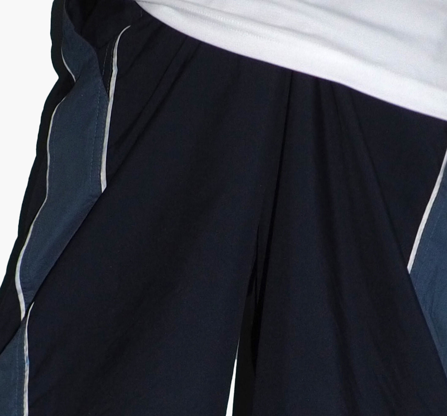 Nike Nylon Track Pants Gesticktes Logo (XXL)