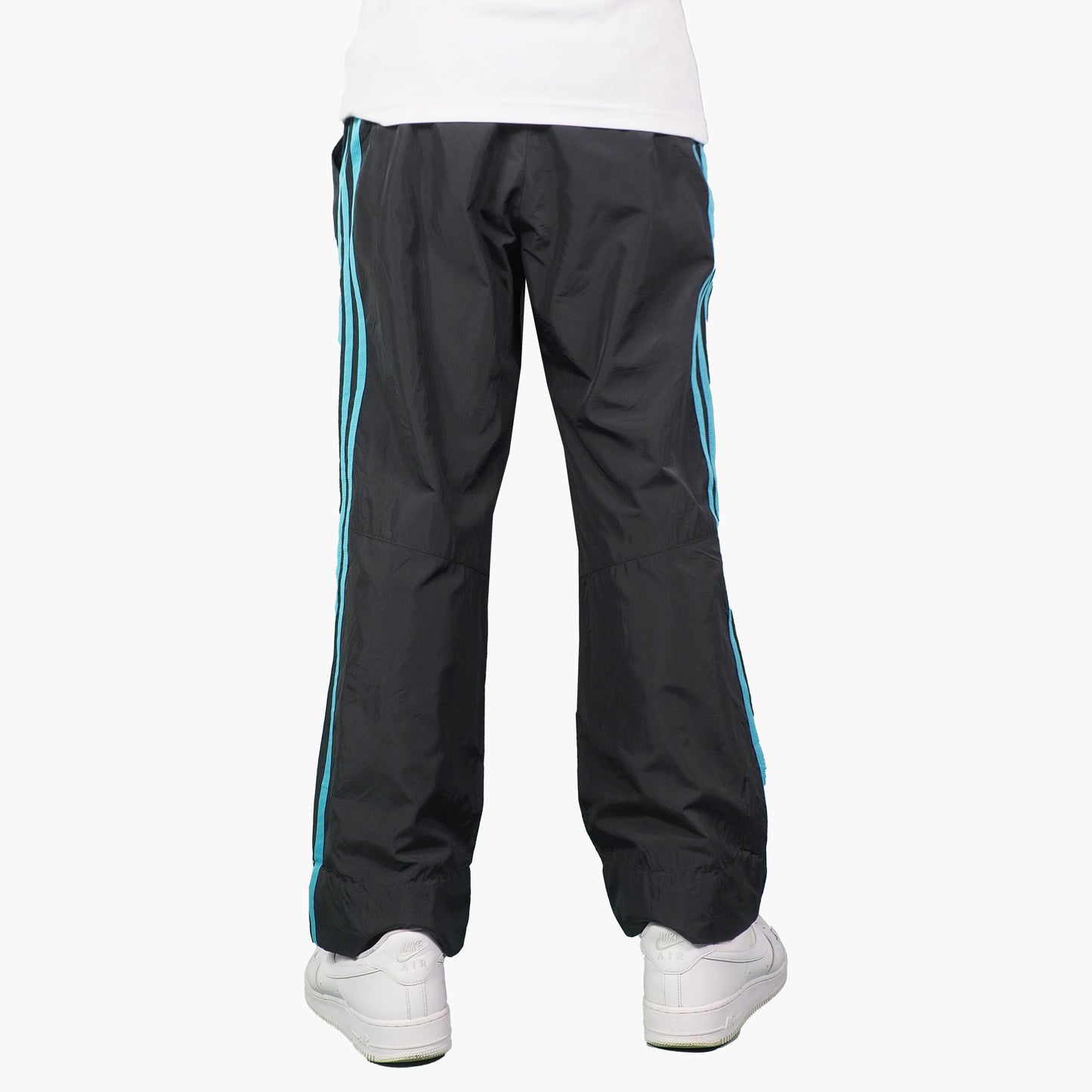 Adidas Nylon Track Pants Gesticktes Logo (S)