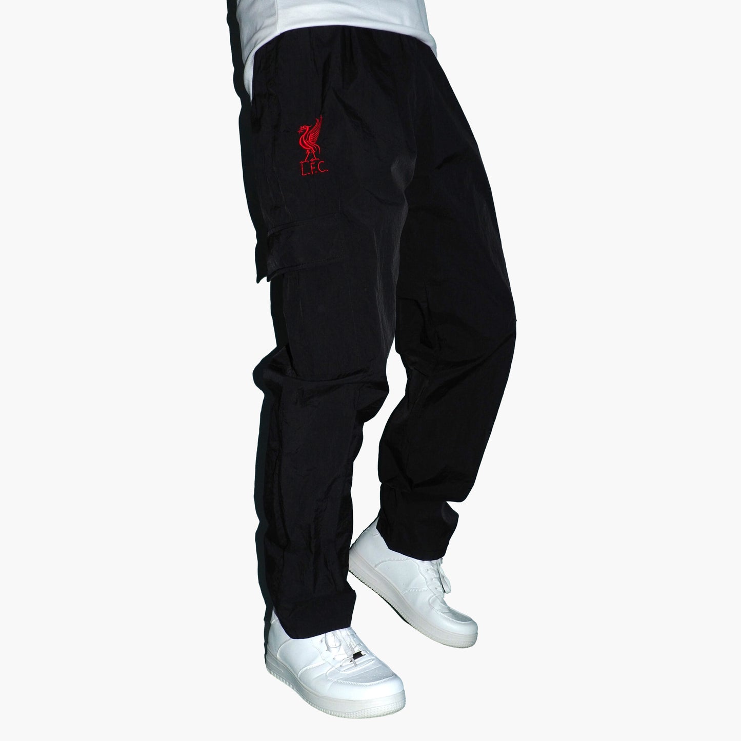 Nike Liverpool Nylon Track Pants Gesticktes Logo (XL)