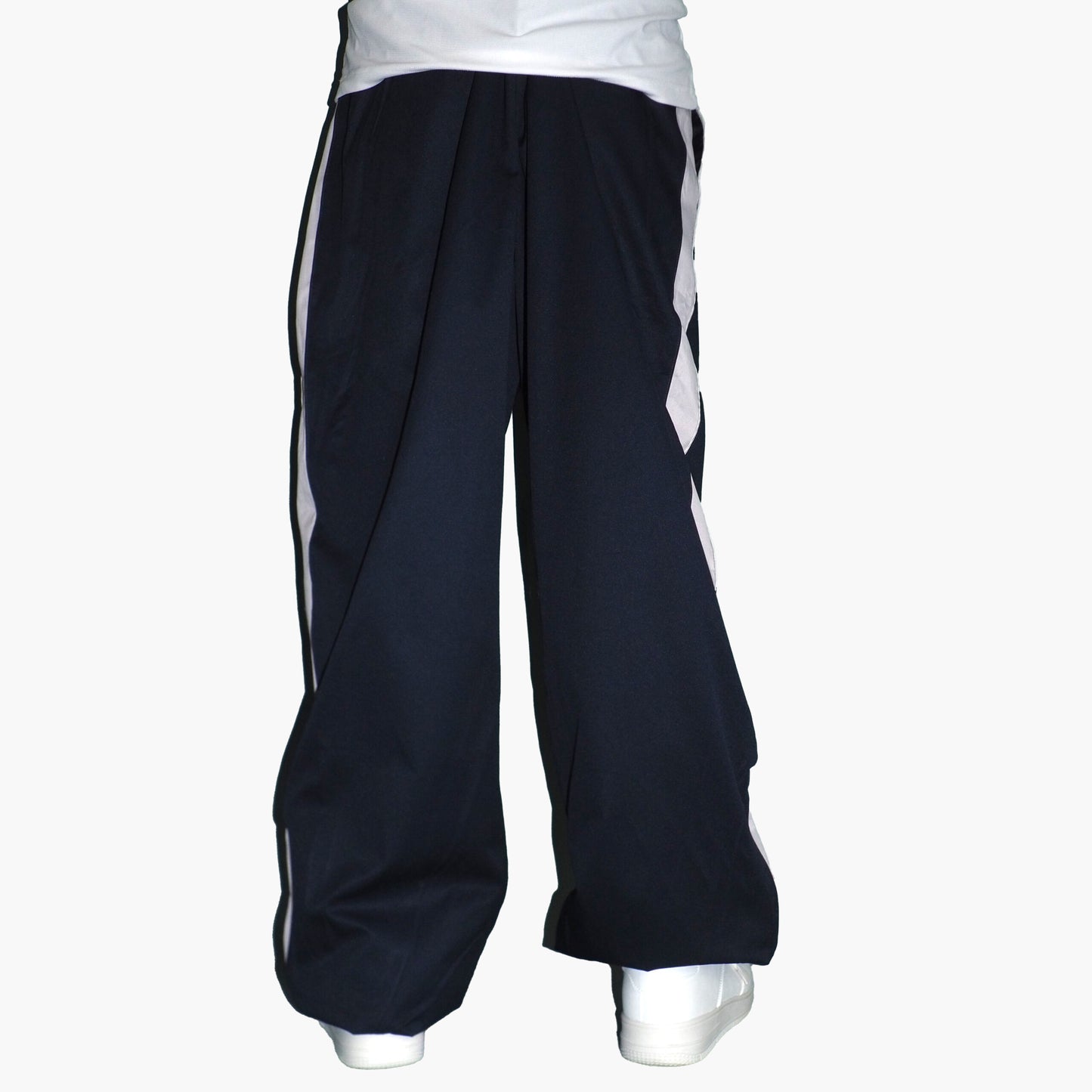 Reebok Nylon Track Pants Gesticktes Logo (L)