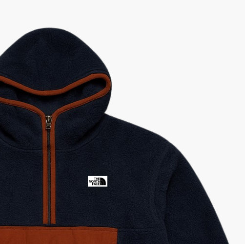 The North Face Quarter Zip Sweatshirt Embroidered Logo (Men's M)