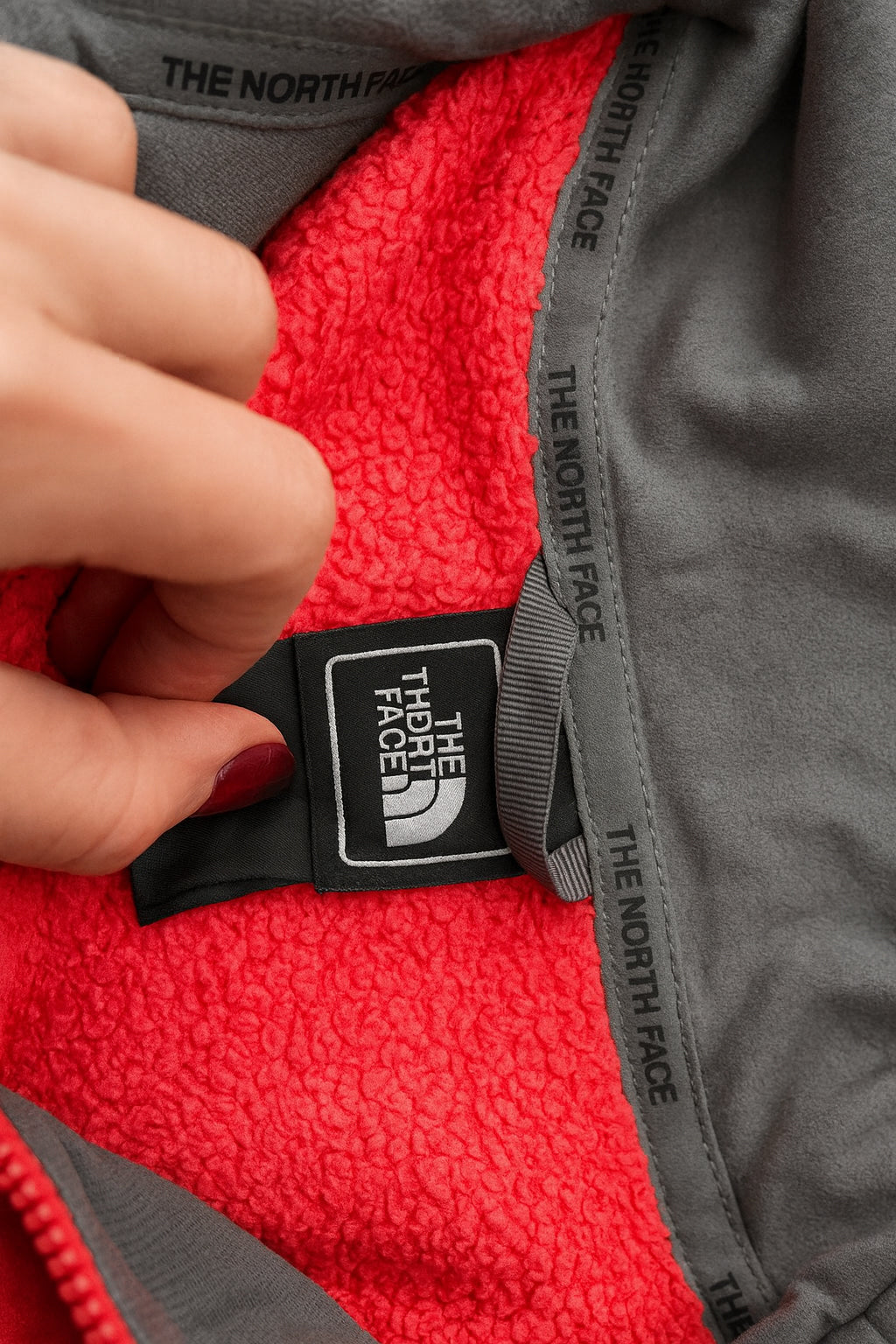 The North Face Vintage Plush Fleece Jacket Red (L)