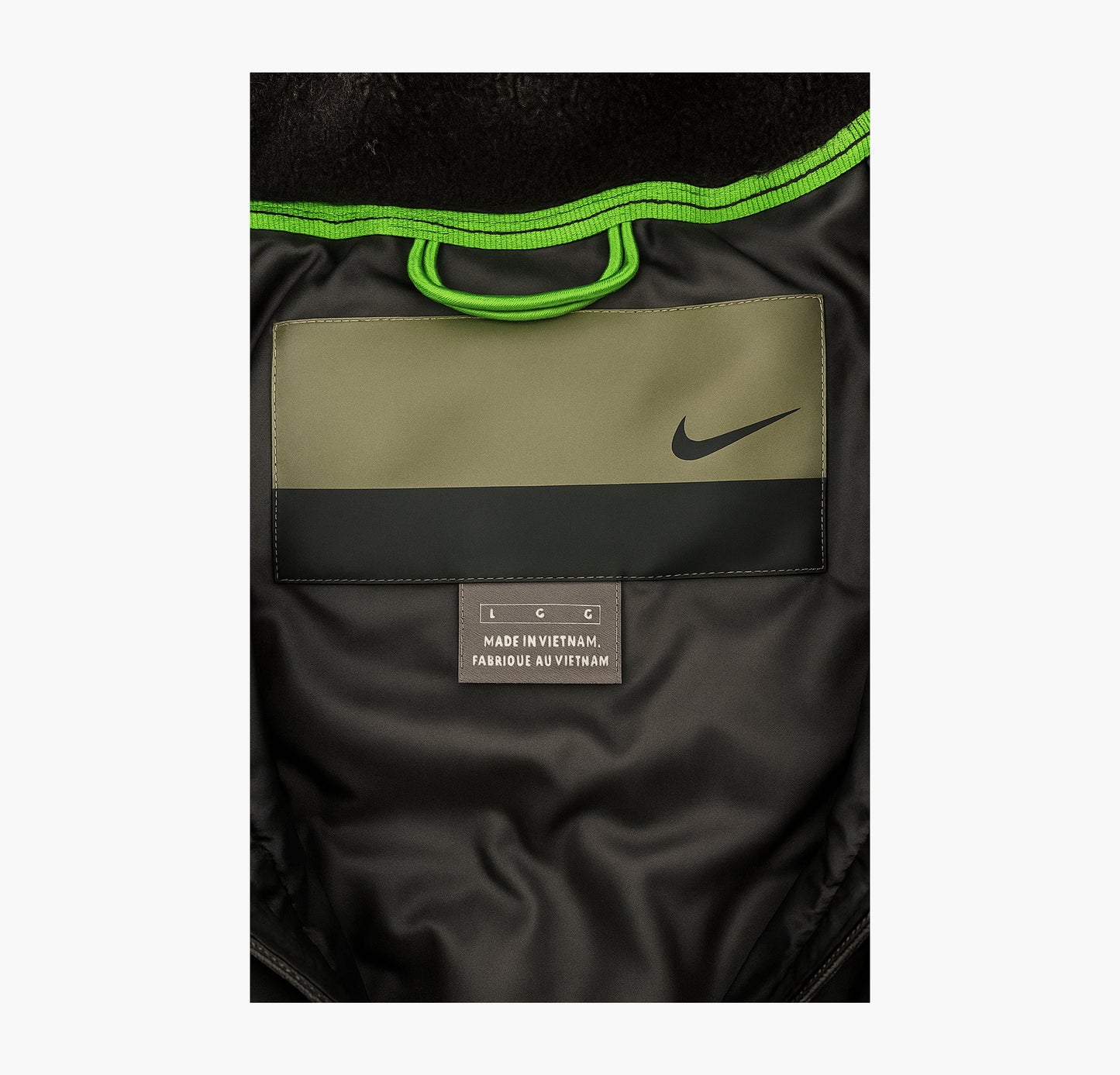 Nike Jacket Silver (L)