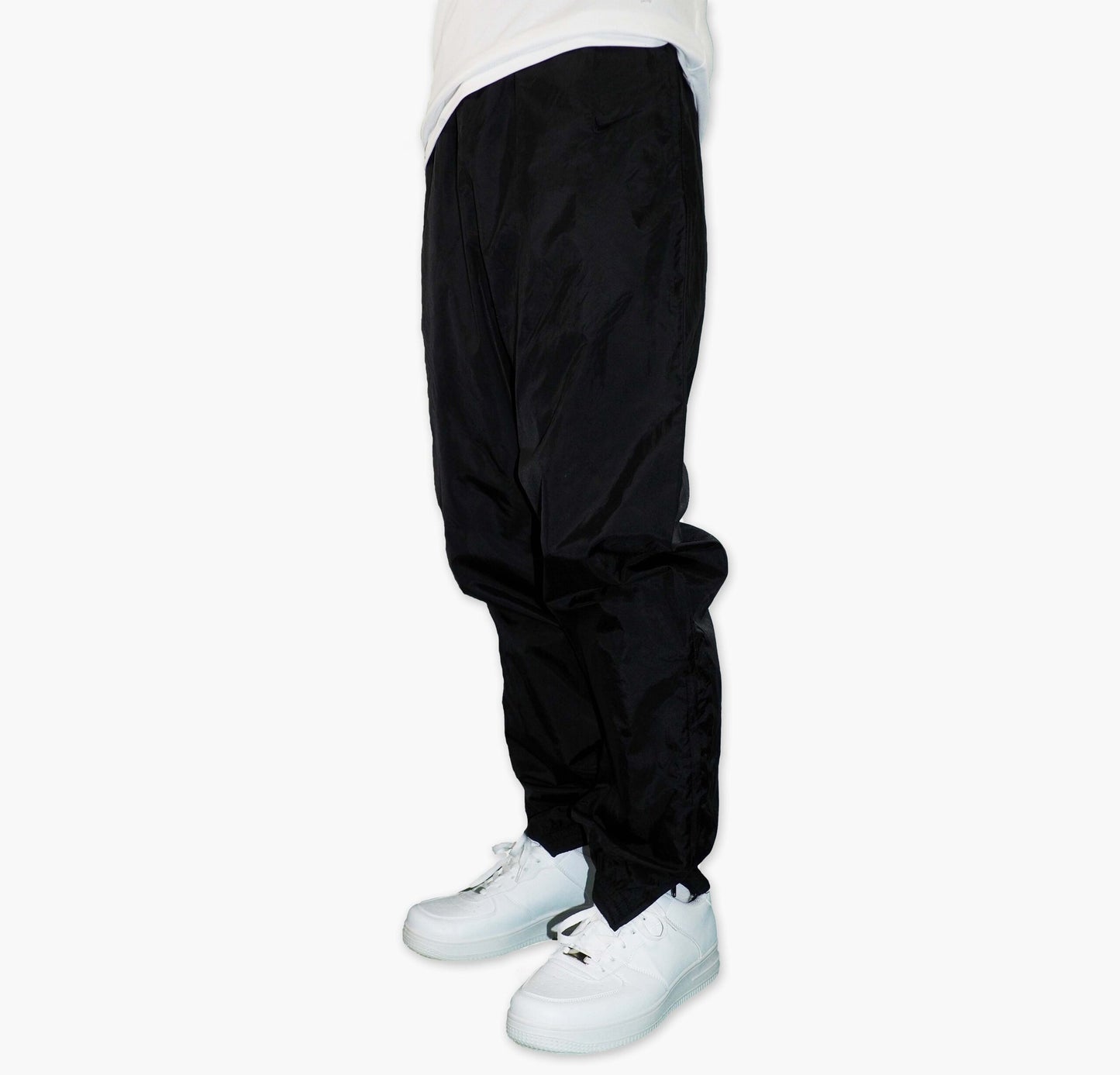 Nike Nylon Track Pants Gesticktes Logo (S)