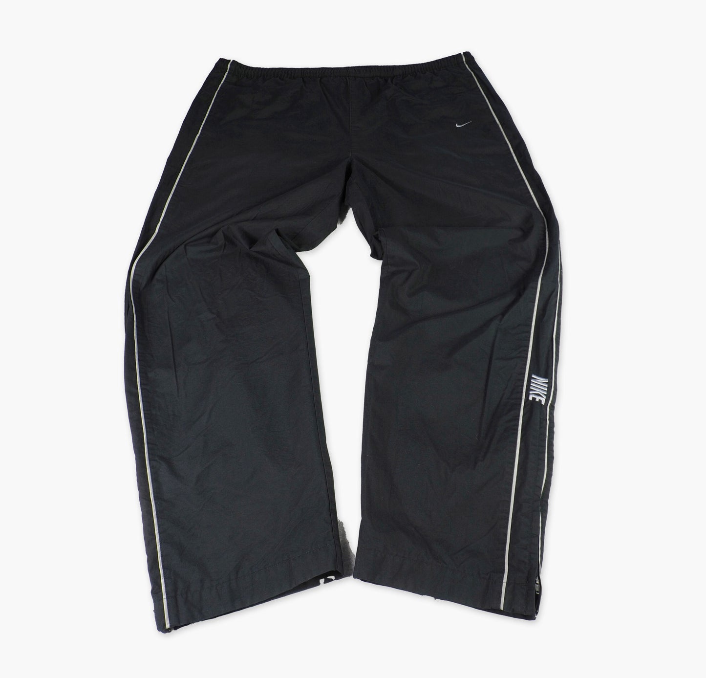 Nike Nylon Track Pants Gesticktes Logo (XXL)