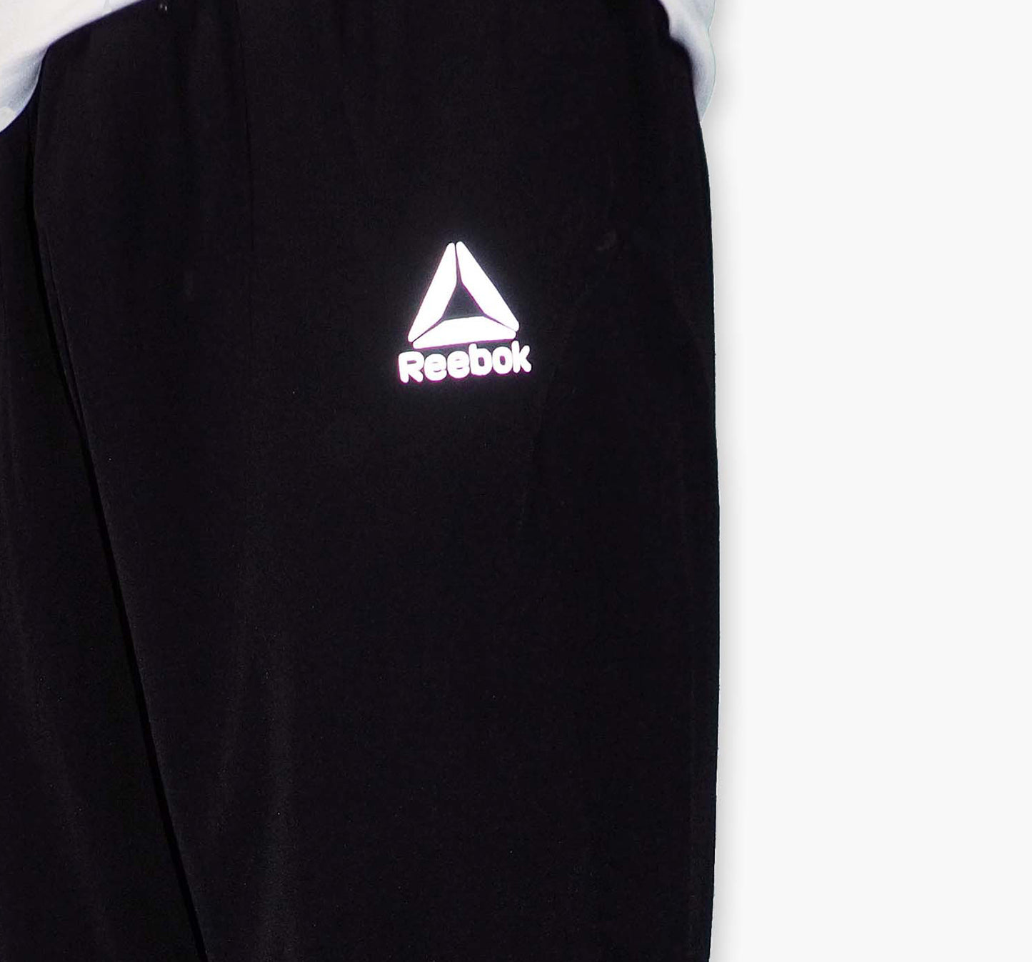 Reebok Nylon Track Pants (M) 1