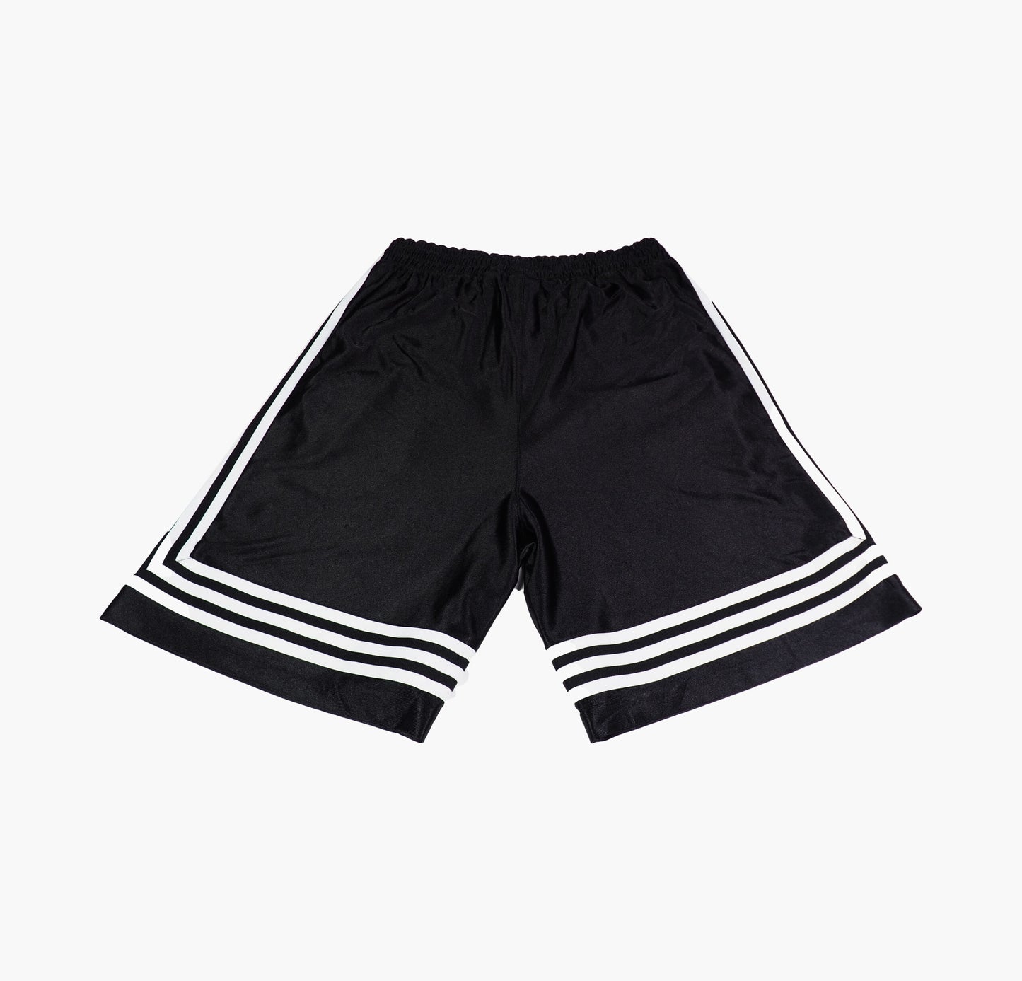 Adidas Vintage Nylon Shorts Gesticktes Logo (M)