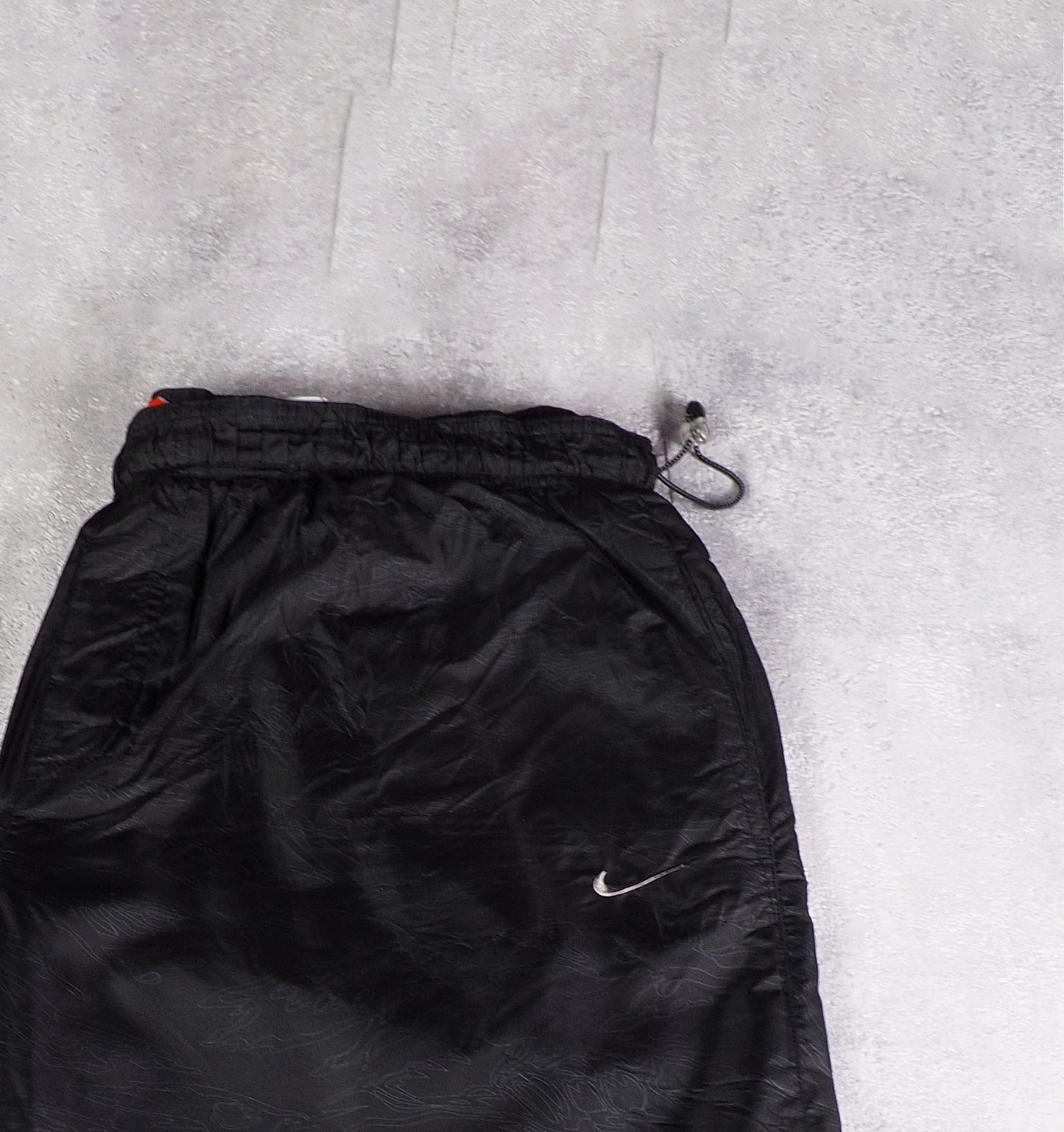Nike Nylon Track Pants Gesticktes Logo (XXL)