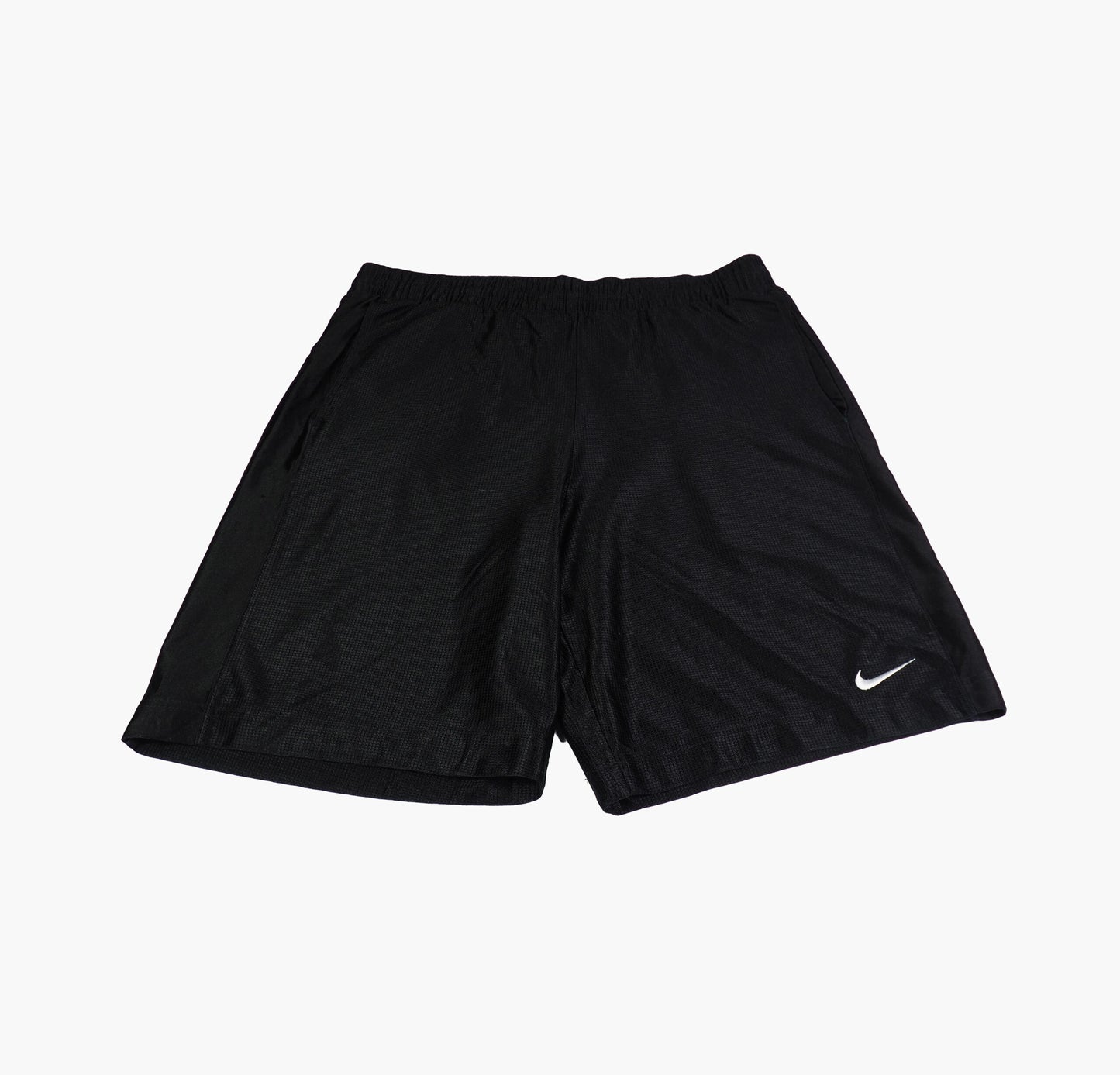 Nike Nylon Shorts Gesticktes Logo (M)