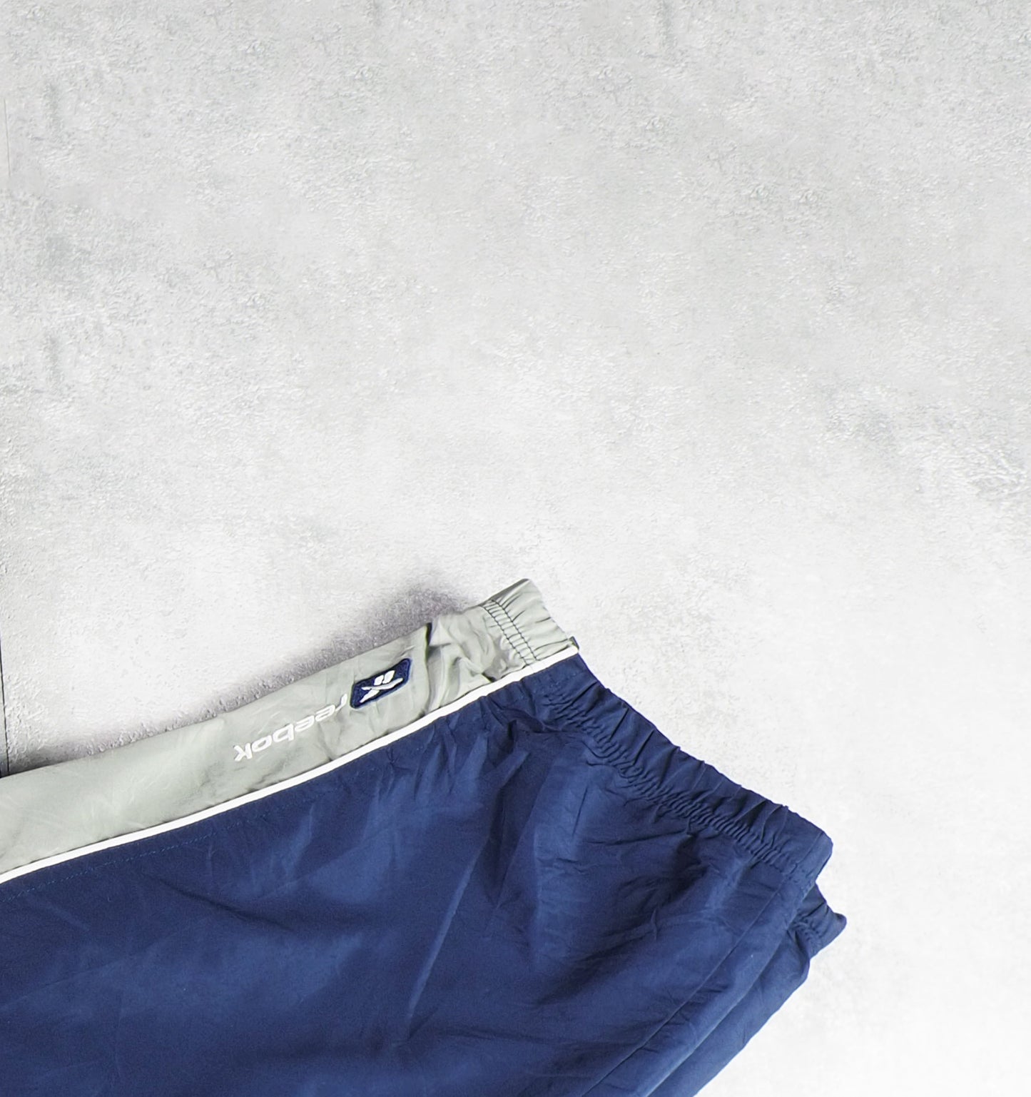 Reebok Nylon Track Pants Gesticktes Logo (XL)