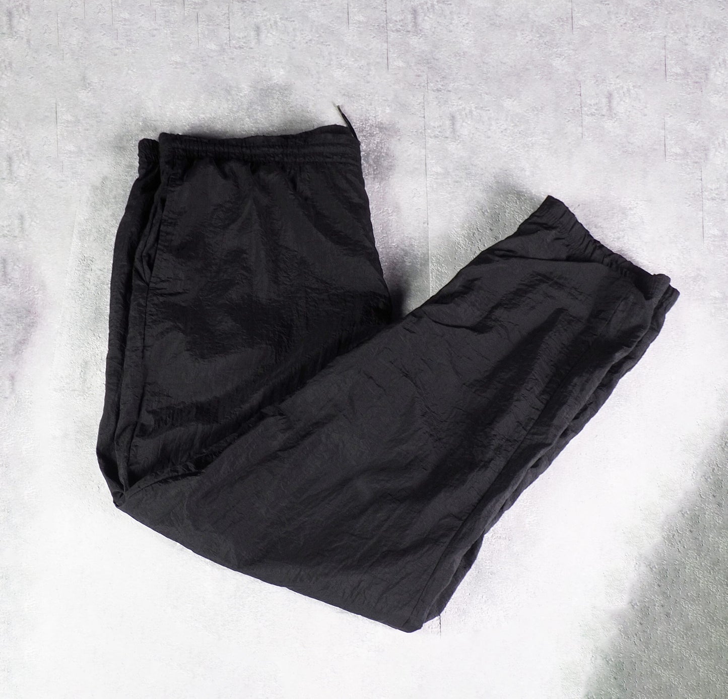 Reebok Nylon Track Pants Gesticktes Logo (L)