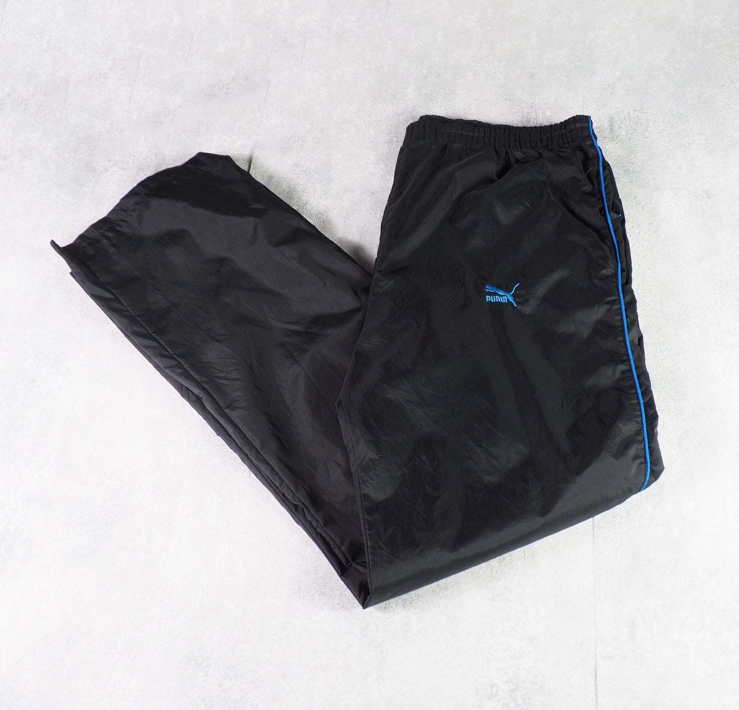 Puma Nylon Track Pants Gesticktes Logo (L)