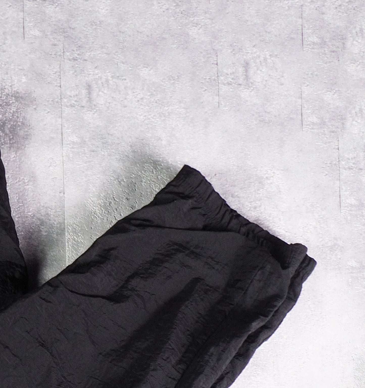 Reebok Nylon Track Pants Gesticktes Logo (L)