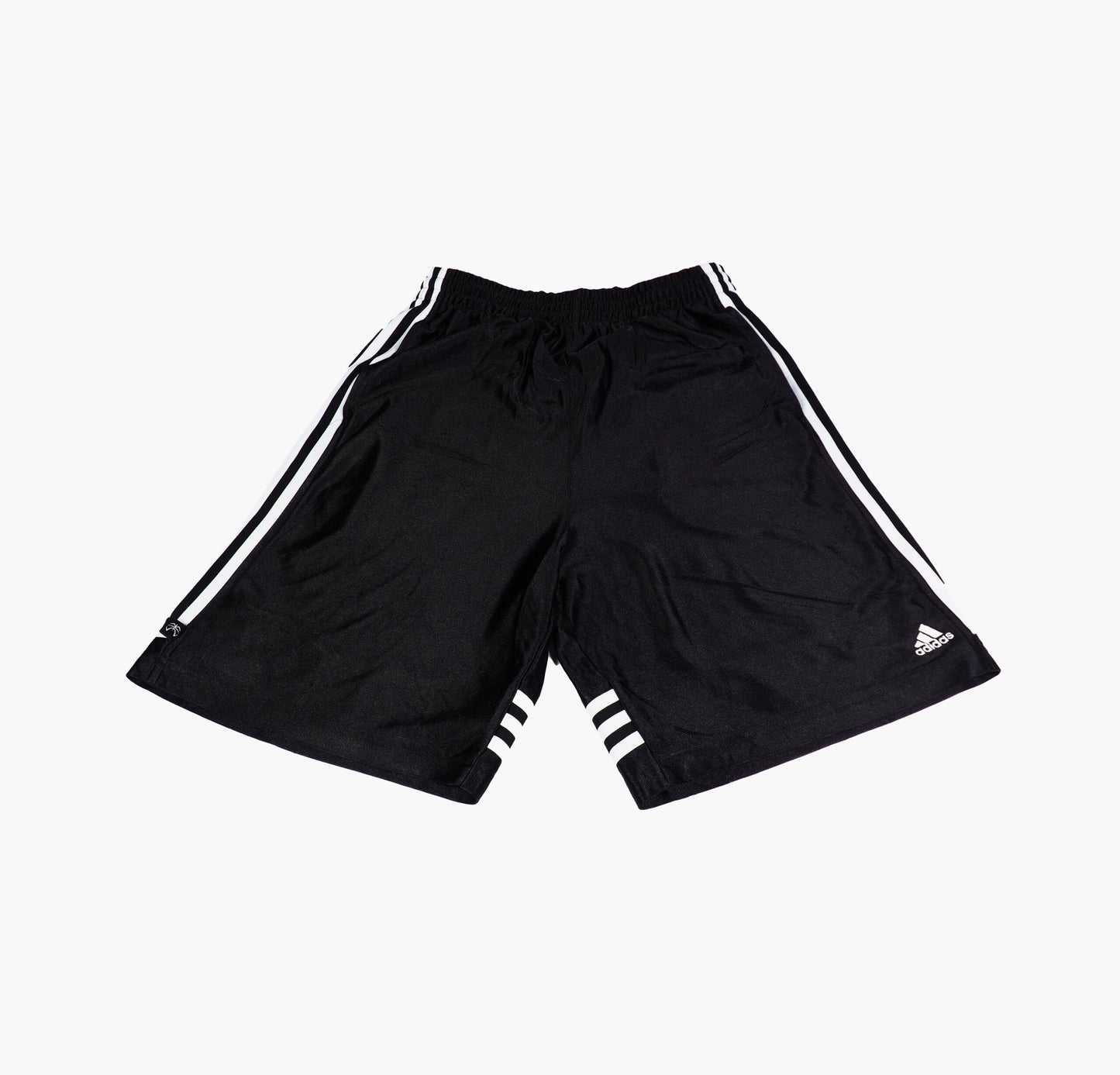 Adidas Vintage Nylon Shorts Gesticktes Logo (M)