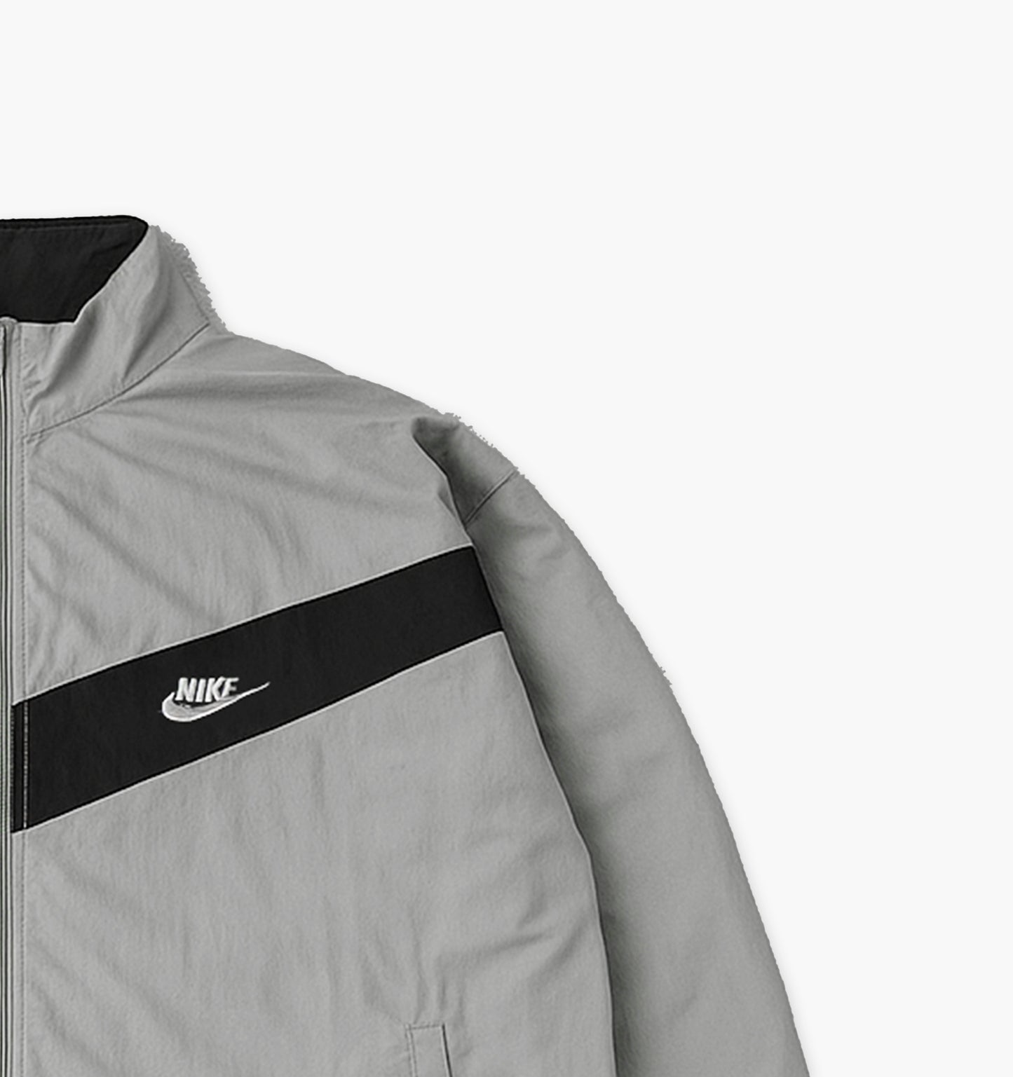 Nike Nylon Track Jacket Gesticktes Logo (XXL)