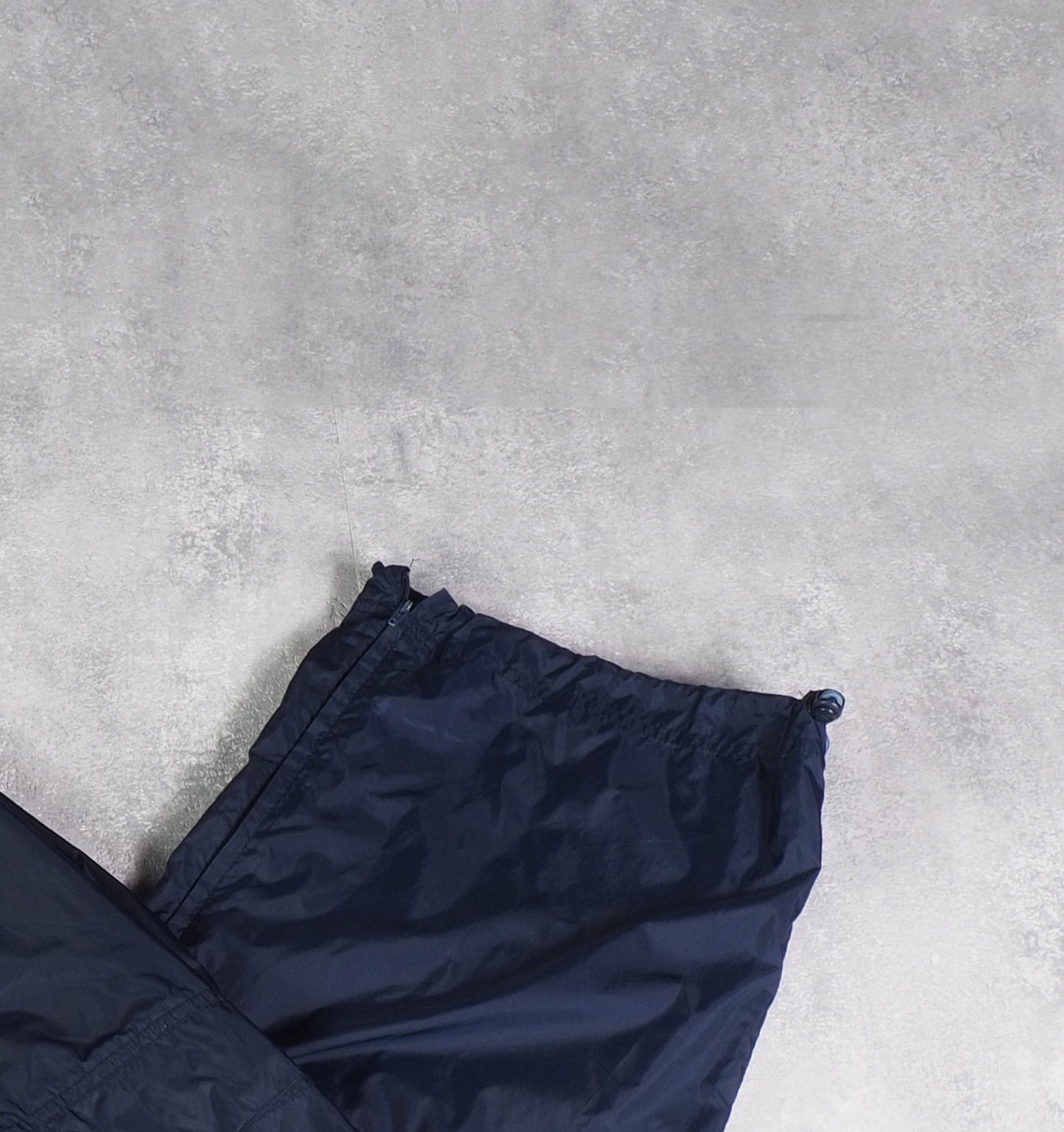Nike Nylon Track Pants Gesticktes Logo (XXL)