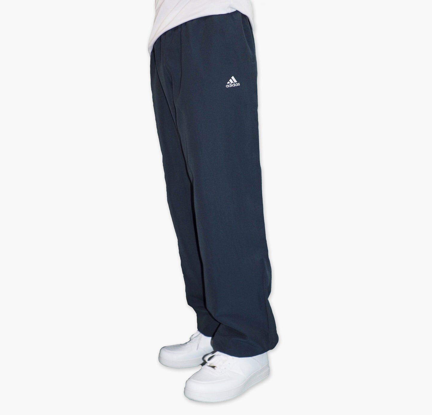 Adidas Nylon Track Pants Gesticktes Logo (M)