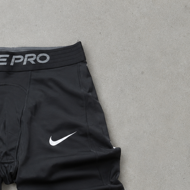 Nike Pants Schwarz Limited (L)
