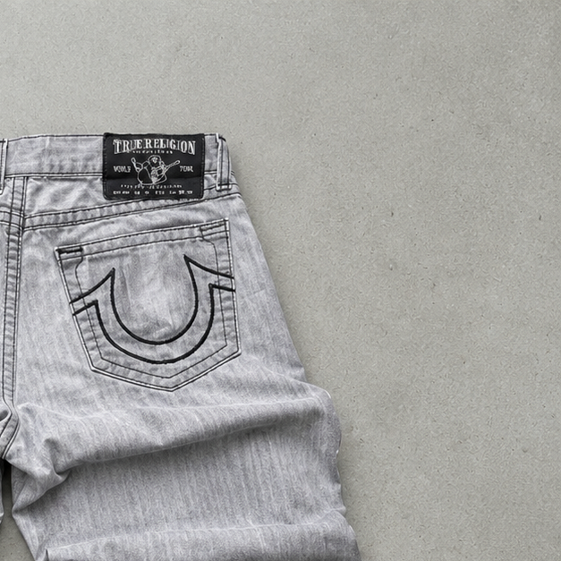 True Religion Jeans Grau Rare (M)