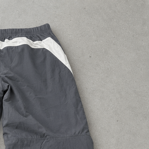 Nike Track Pants Grau Rare (Size L)