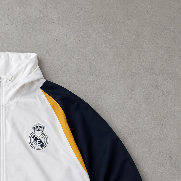 Real Madrid Adidas Windbreaker Weiß Rare (Size L)