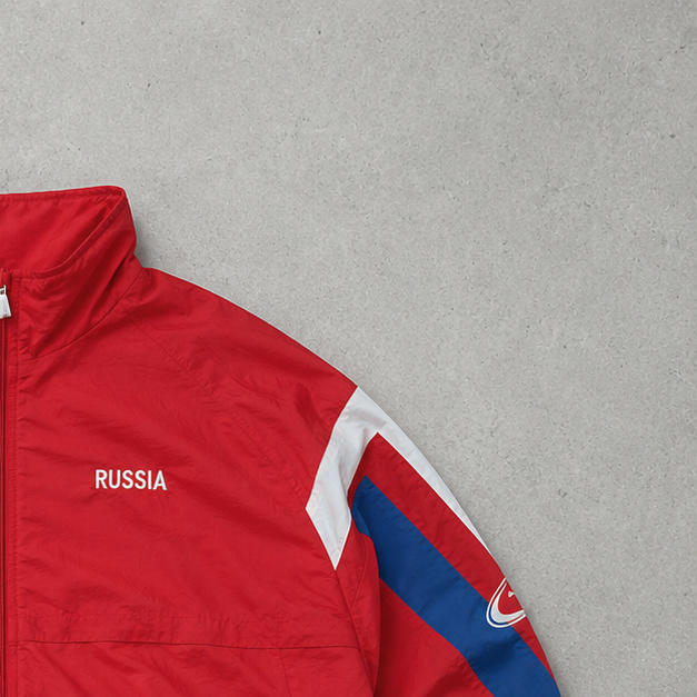 Veste Nike rouge limitée (taille L)