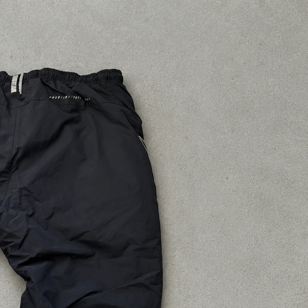 NIKE Cargo Pants Black Limited (XL)