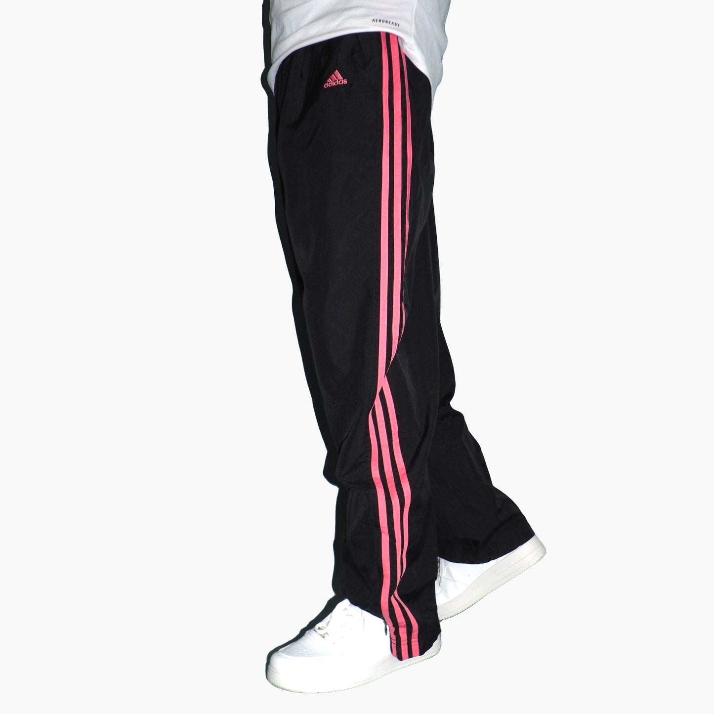 Adidas Nylon Track Pants Gesticktes Logo (L)