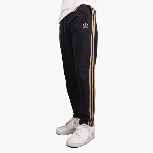 Adidas Nylon Track Pants Gesticktes Logo (S)