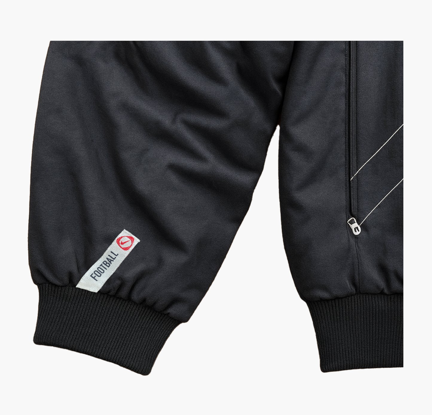 Nike Vintage 2000’s Black Football Style Jacket (XL)