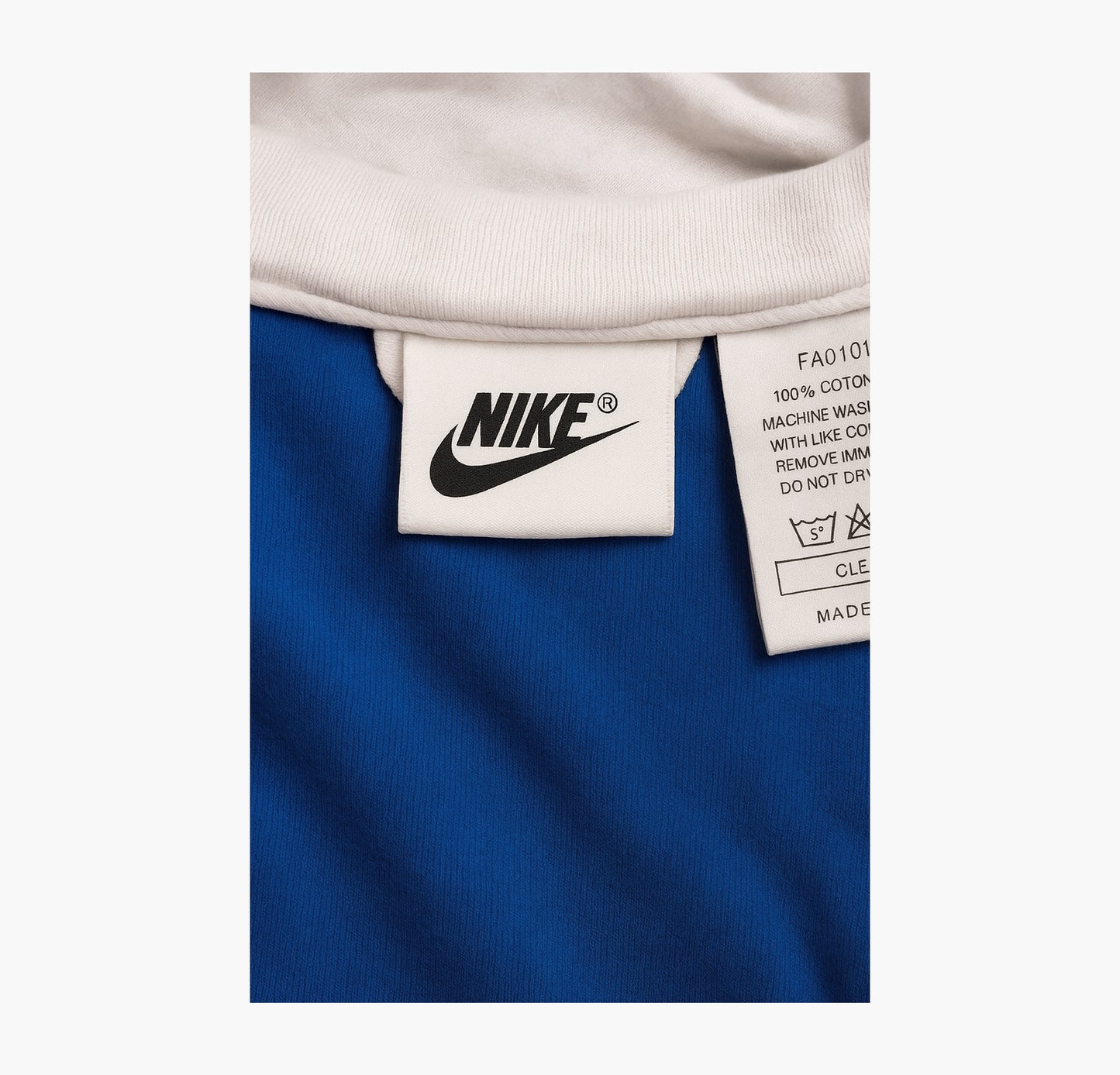 Nike Vintage 90’s Y2K White/Navy Polyester Jacket (XL)