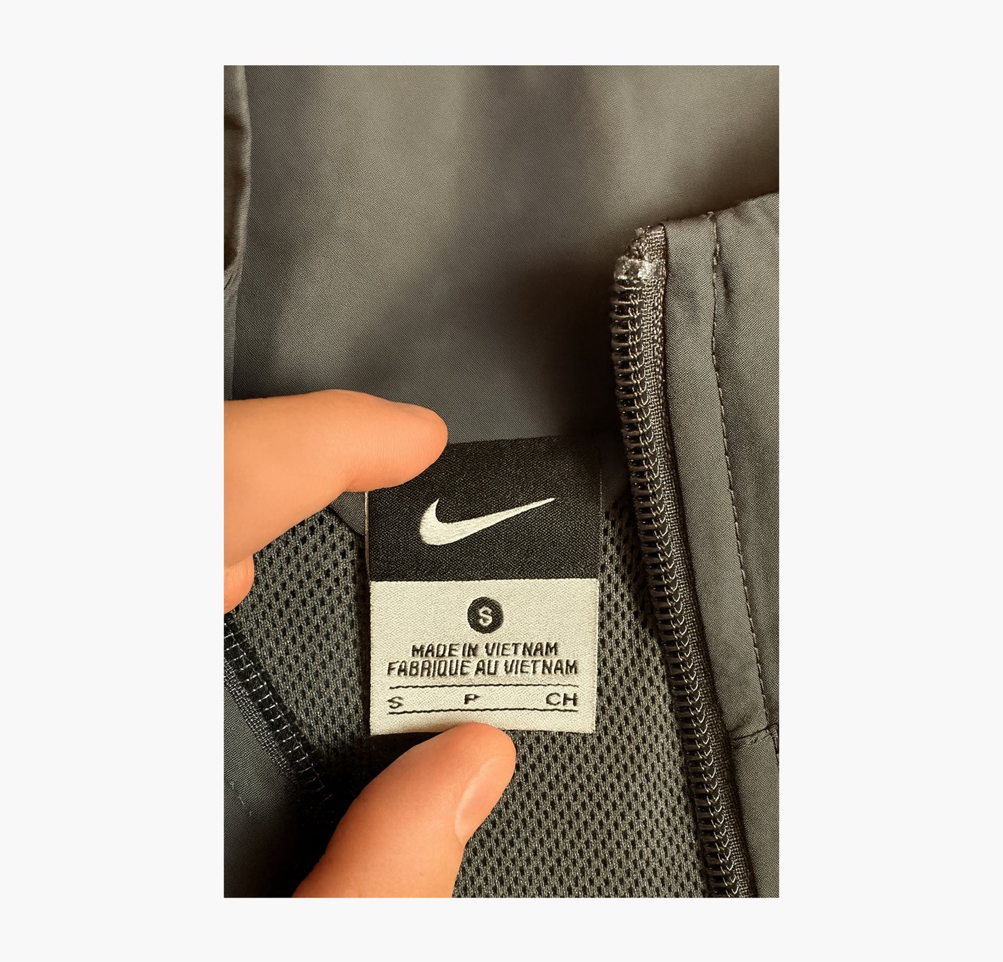 Nike Vintage Solo Swoosh Black/Blue Embroidered Logo Jacket (S)