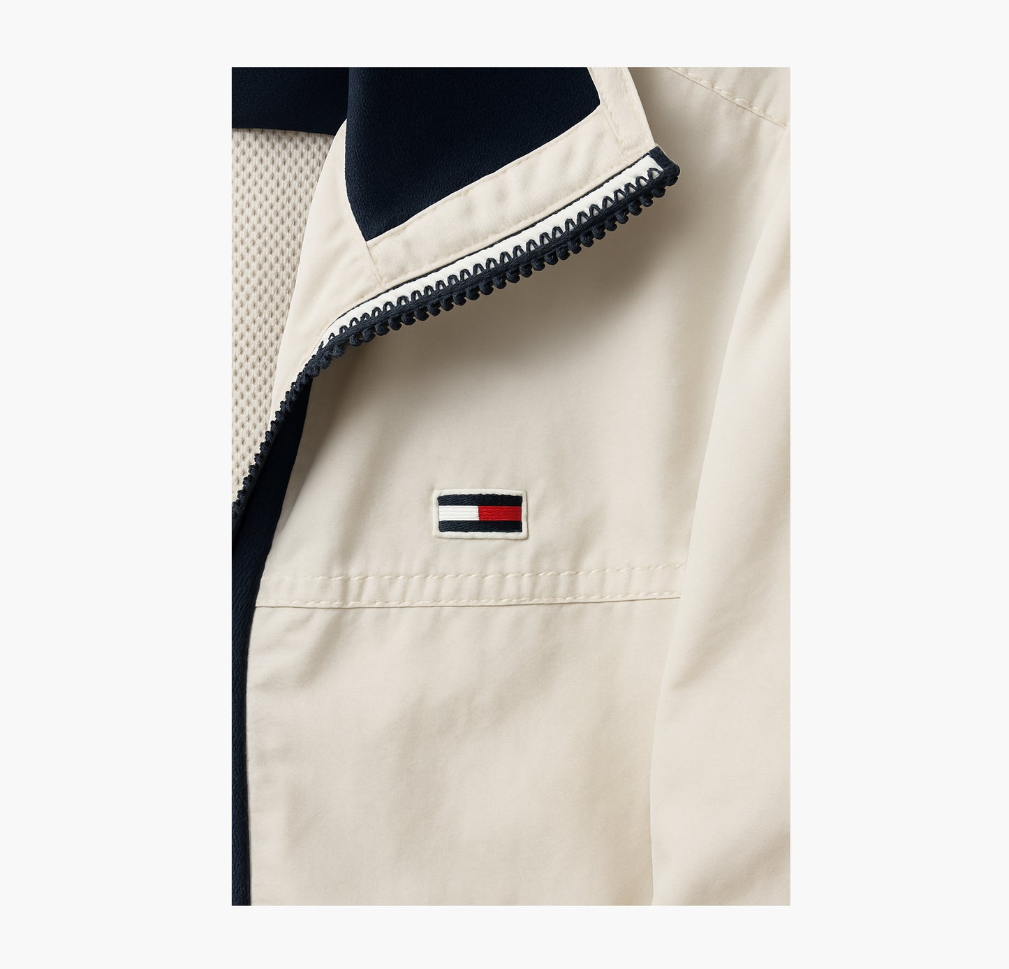 Tommy Hilfiger White/Black Classic Jacket (M)