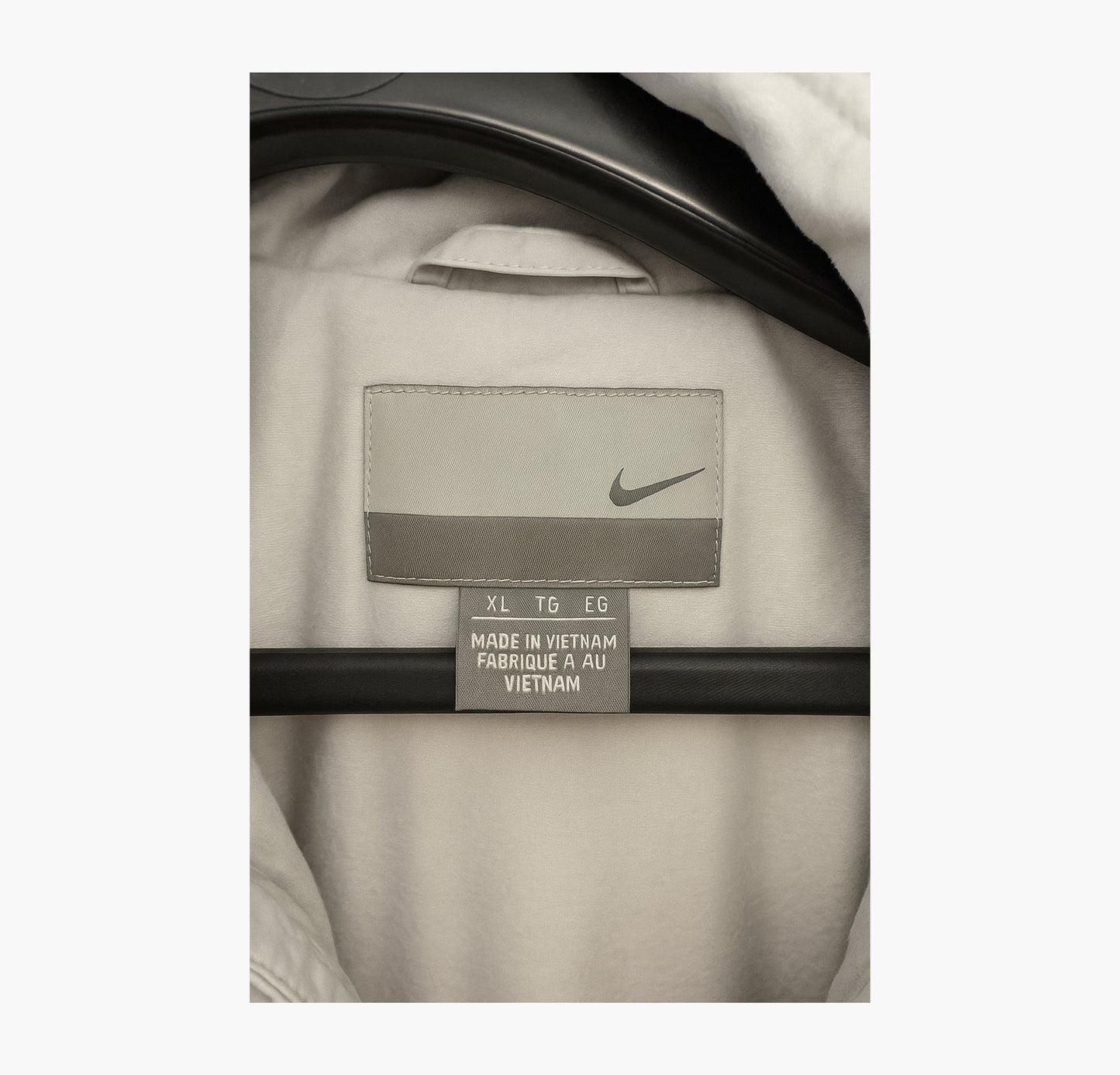 Nike Vintage Puffer Jacket Grey with Orange Logo (XL)