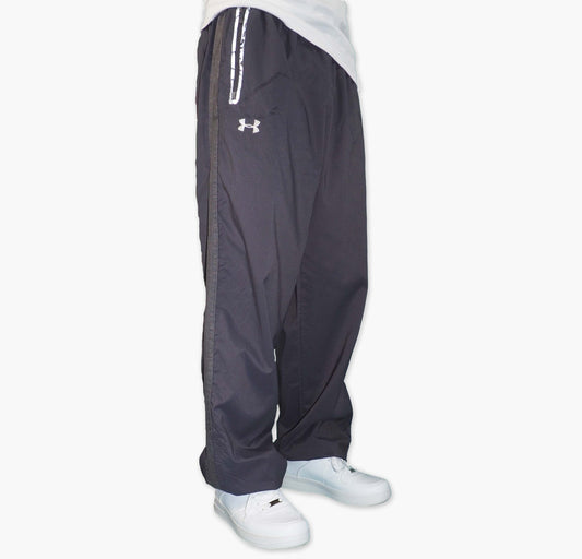 Under Armour Nylon Track Pants Gesticktes Logo (L)