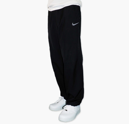 Nike Nylon Track Pants Gesticktes Logo (M)