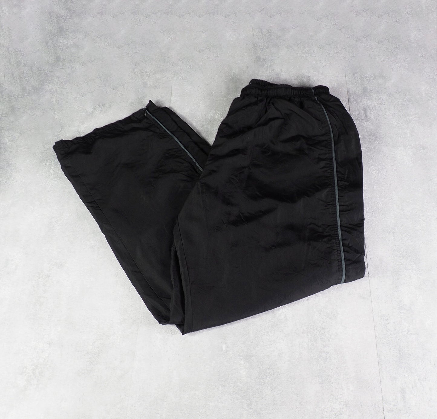 Reebok Nylon Track Pants Gesticktes Logo (XL)