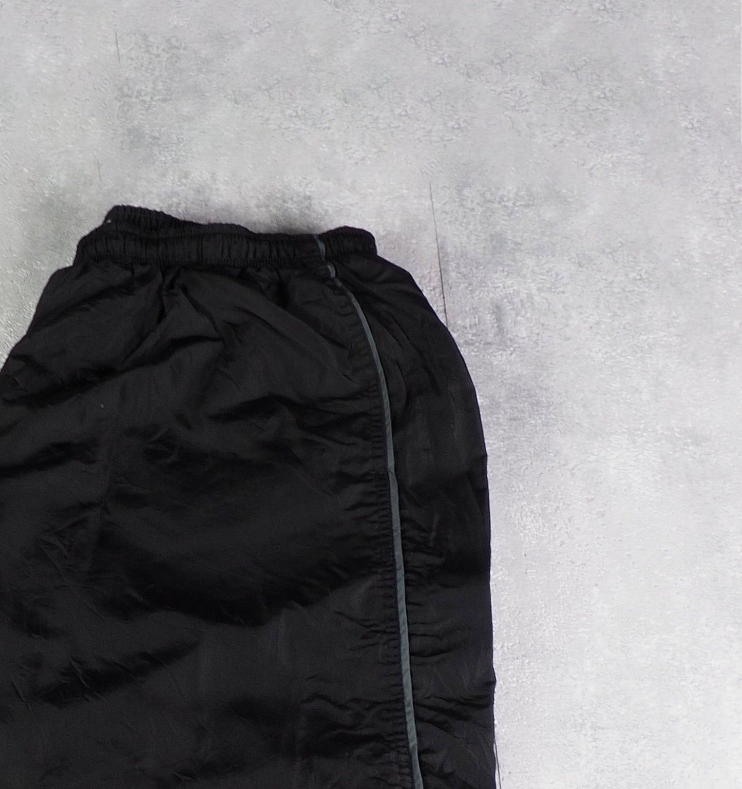 Reebok Nylon Track Pants Gesticktes Logo (XL)