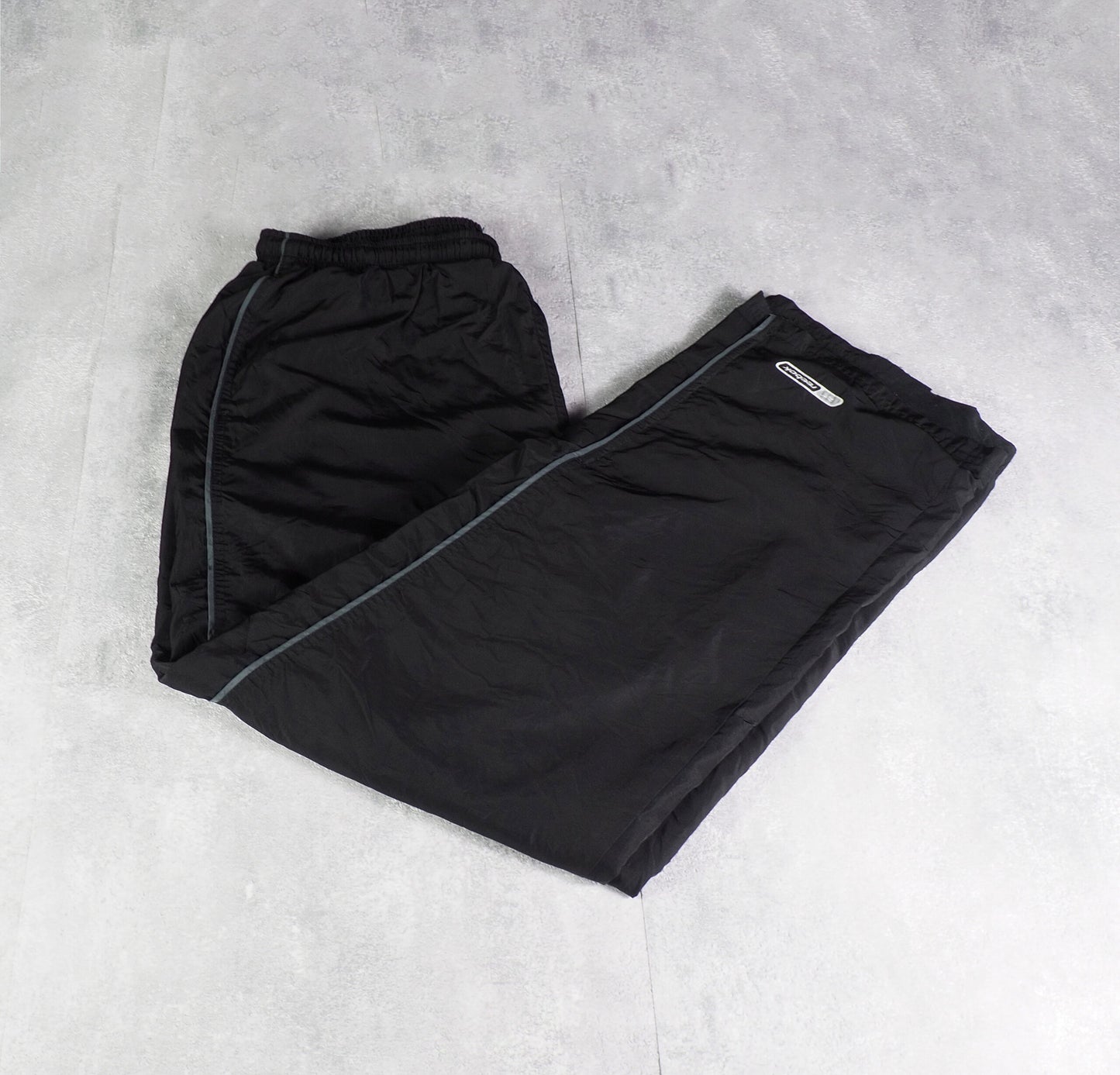 Reebok Nylon Track Pants Gesticktes Logo (XL)