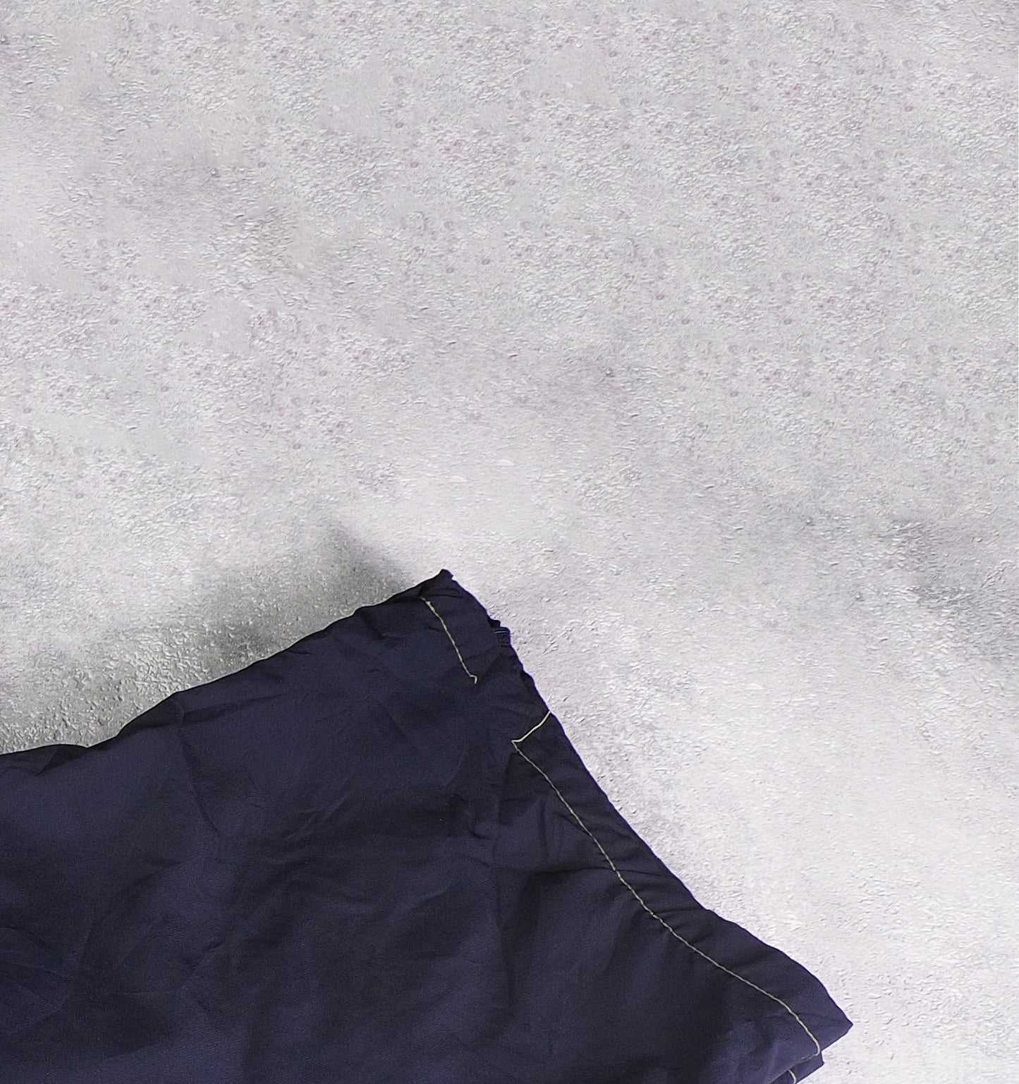 Puma Bordeaux Nylon Shorts Gesticktes Logo (XXL)