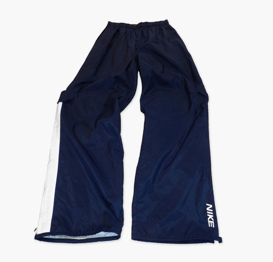 Nike Nylon Track Pants Gesticktes Logo (XL)