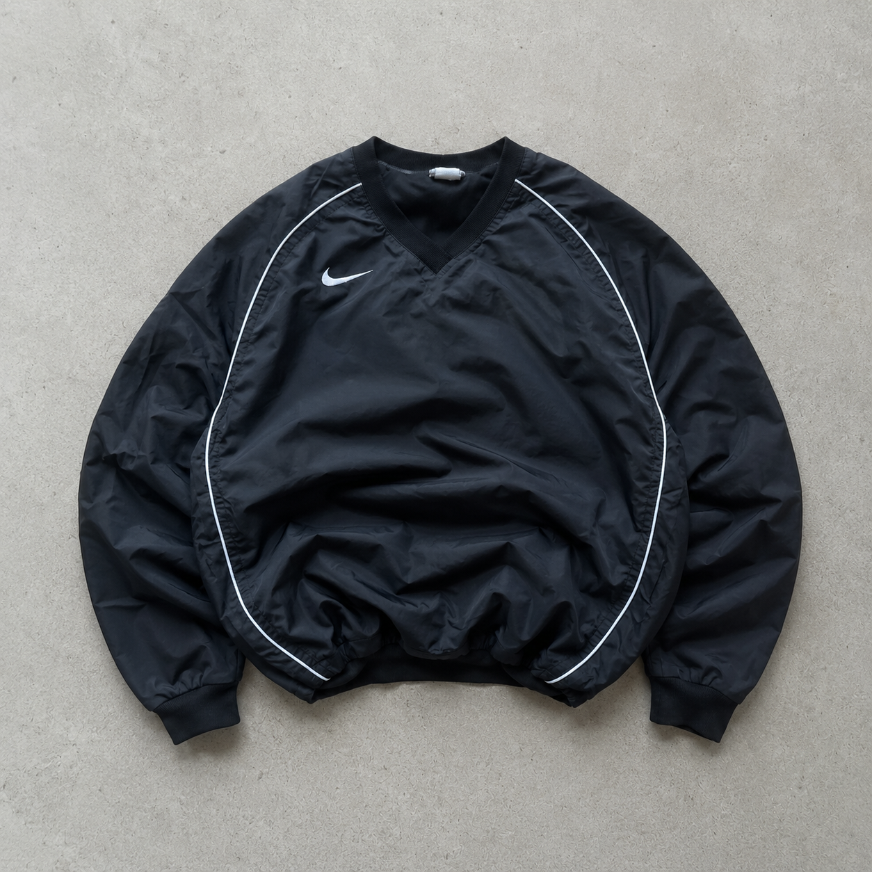 00s Nike Sweater Black Limited (Size L)